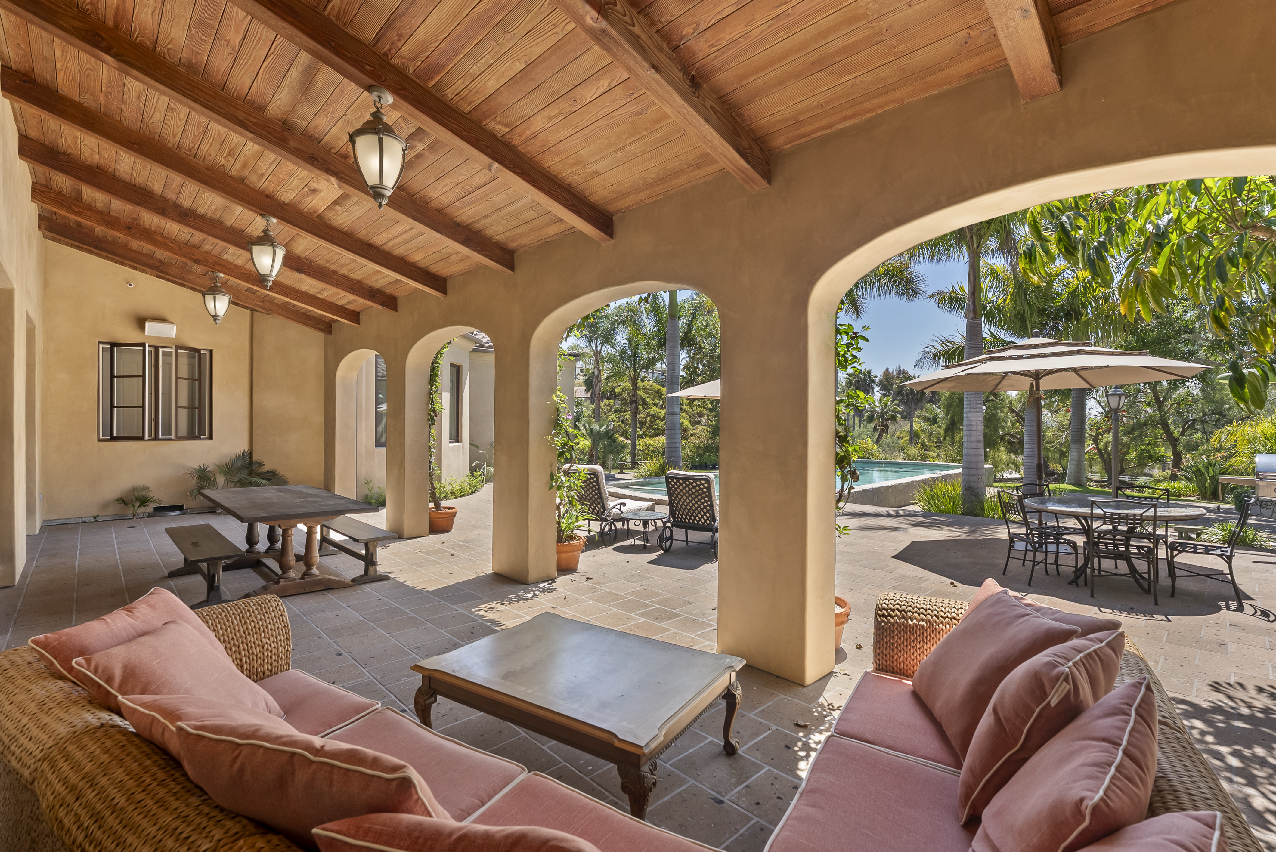 16733 Calle Hermosa 