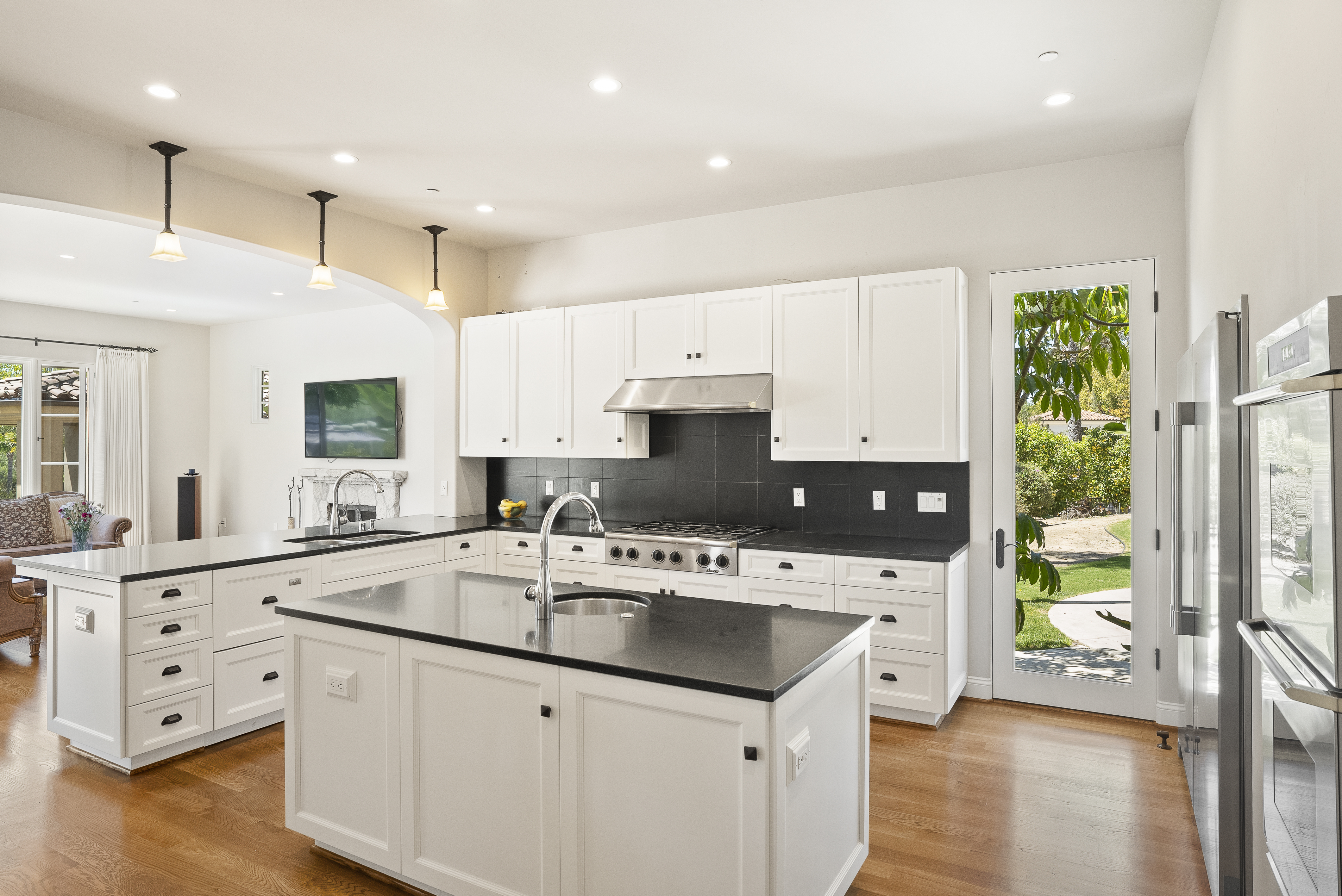 16733 Calle Hermosa 