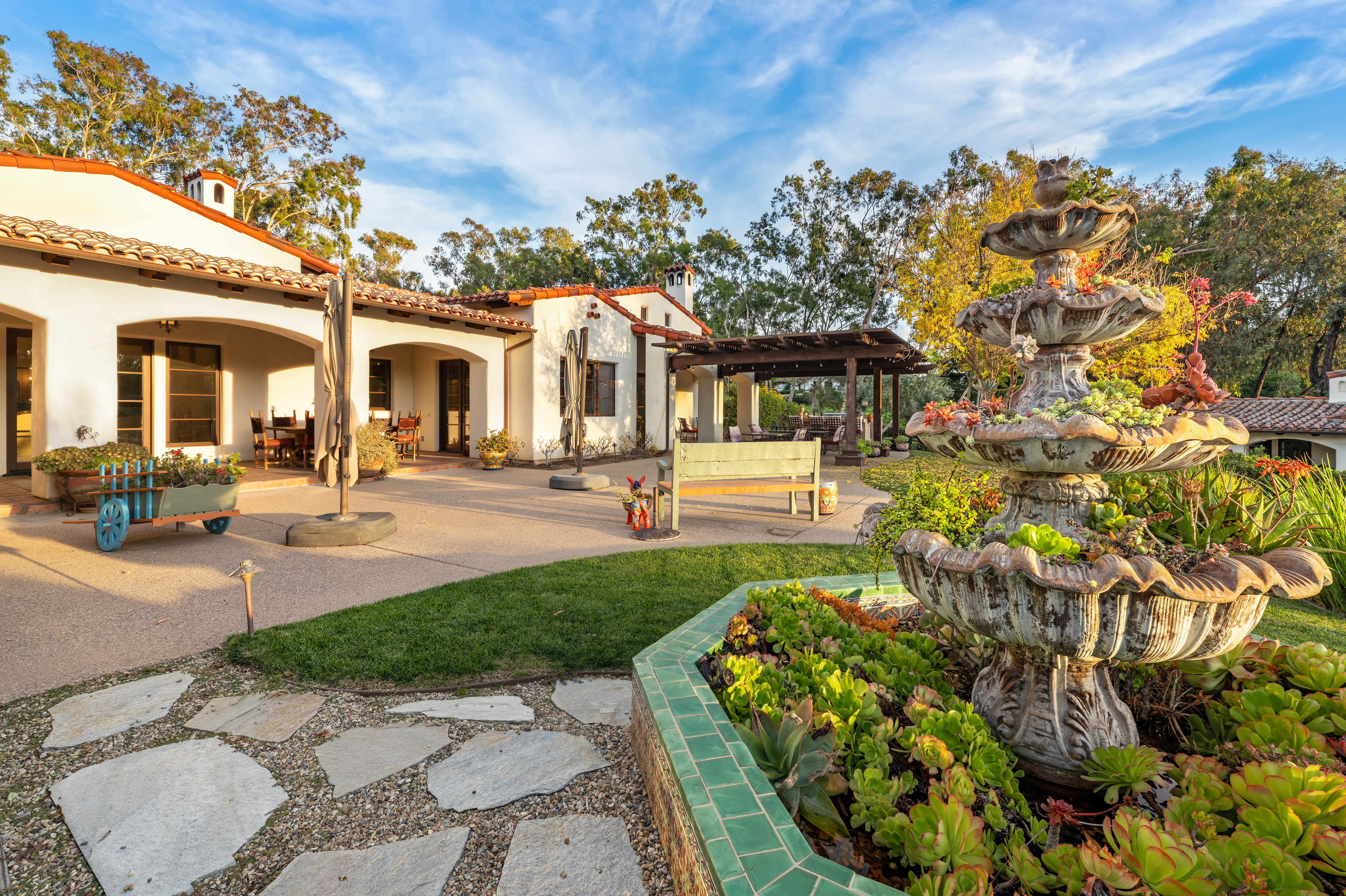 6870 La Valle Plateada 