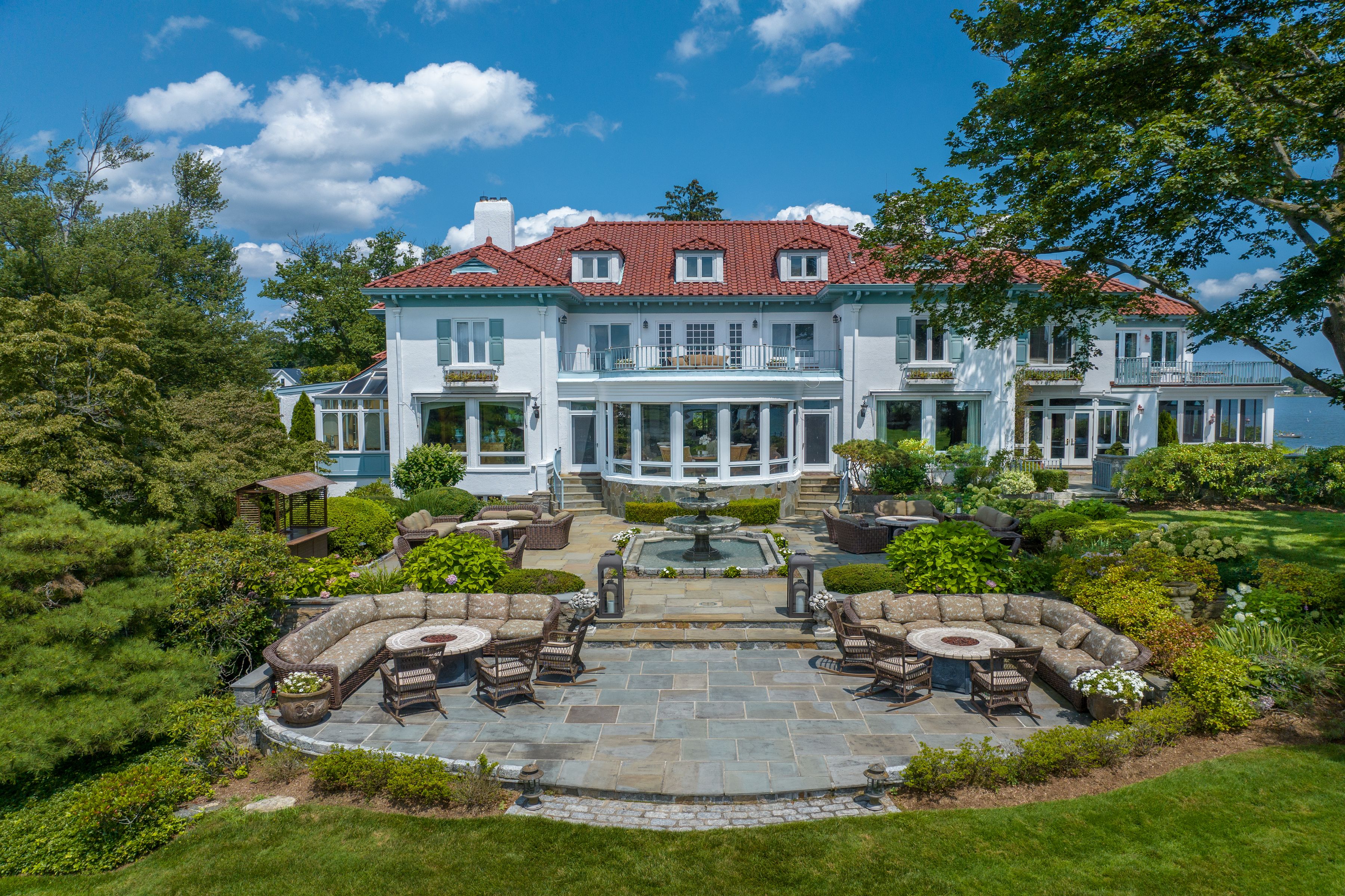Riverside, CT