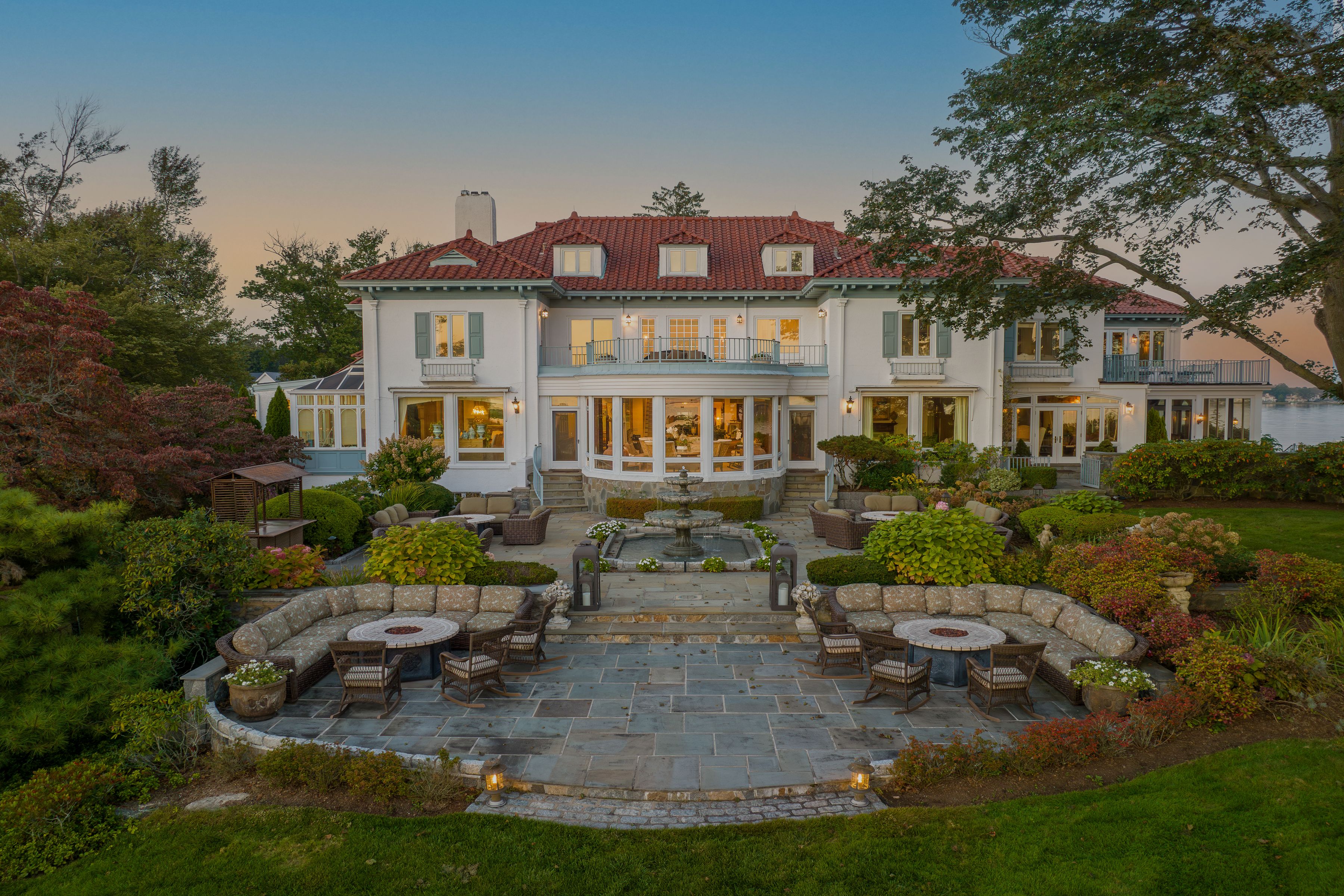 Riverside, CT