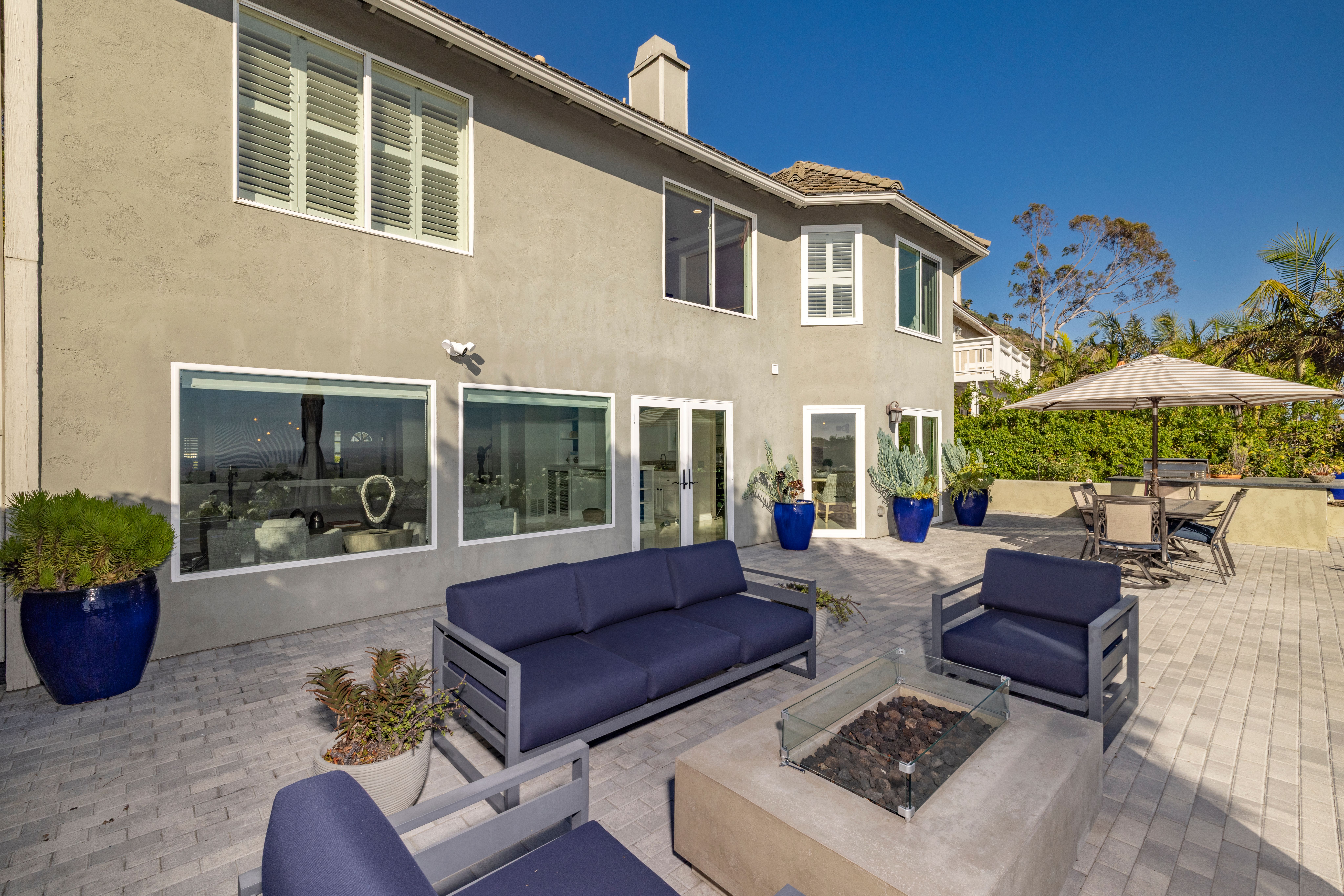 6304 East West View Drive 