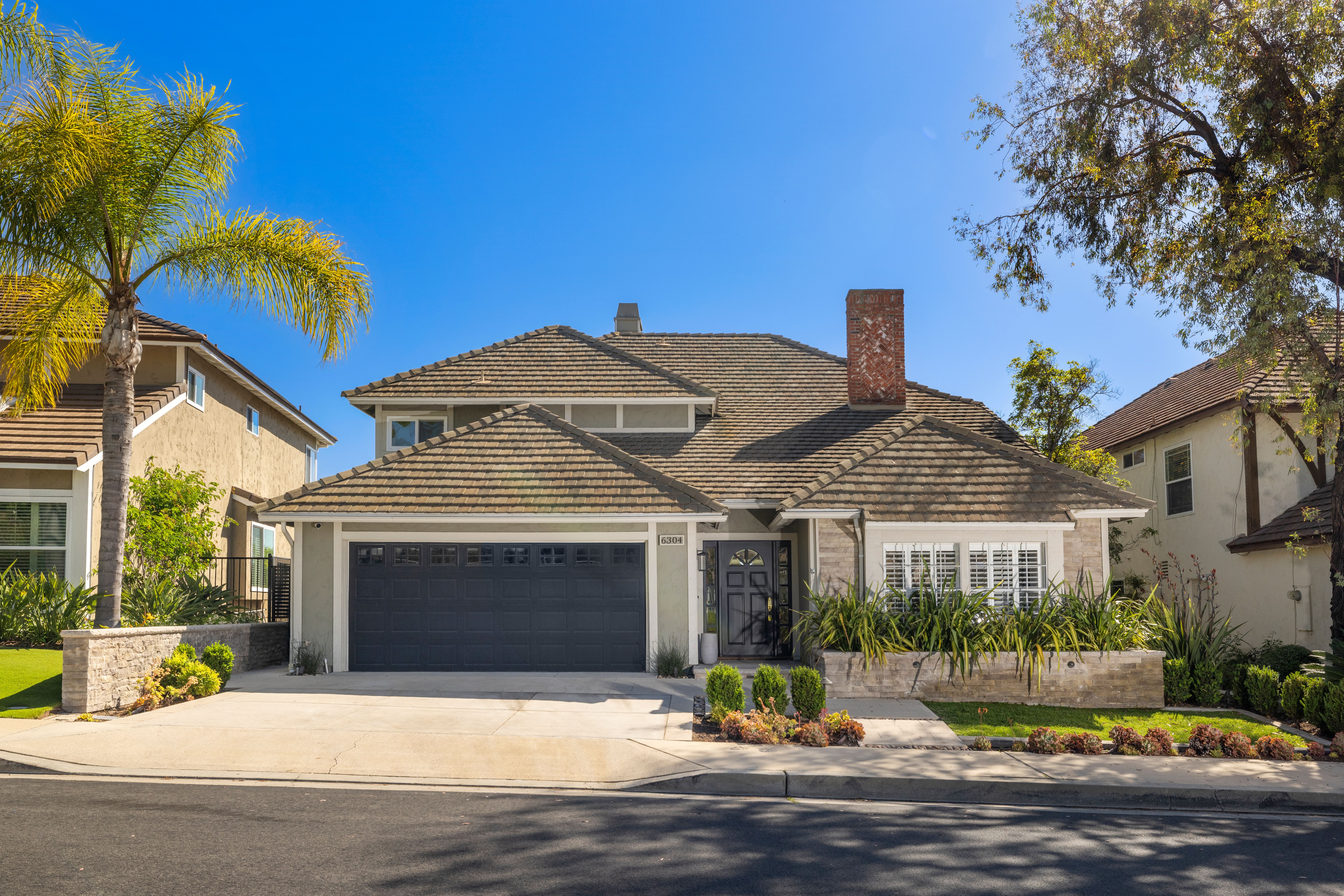 6304 East West View Drive 