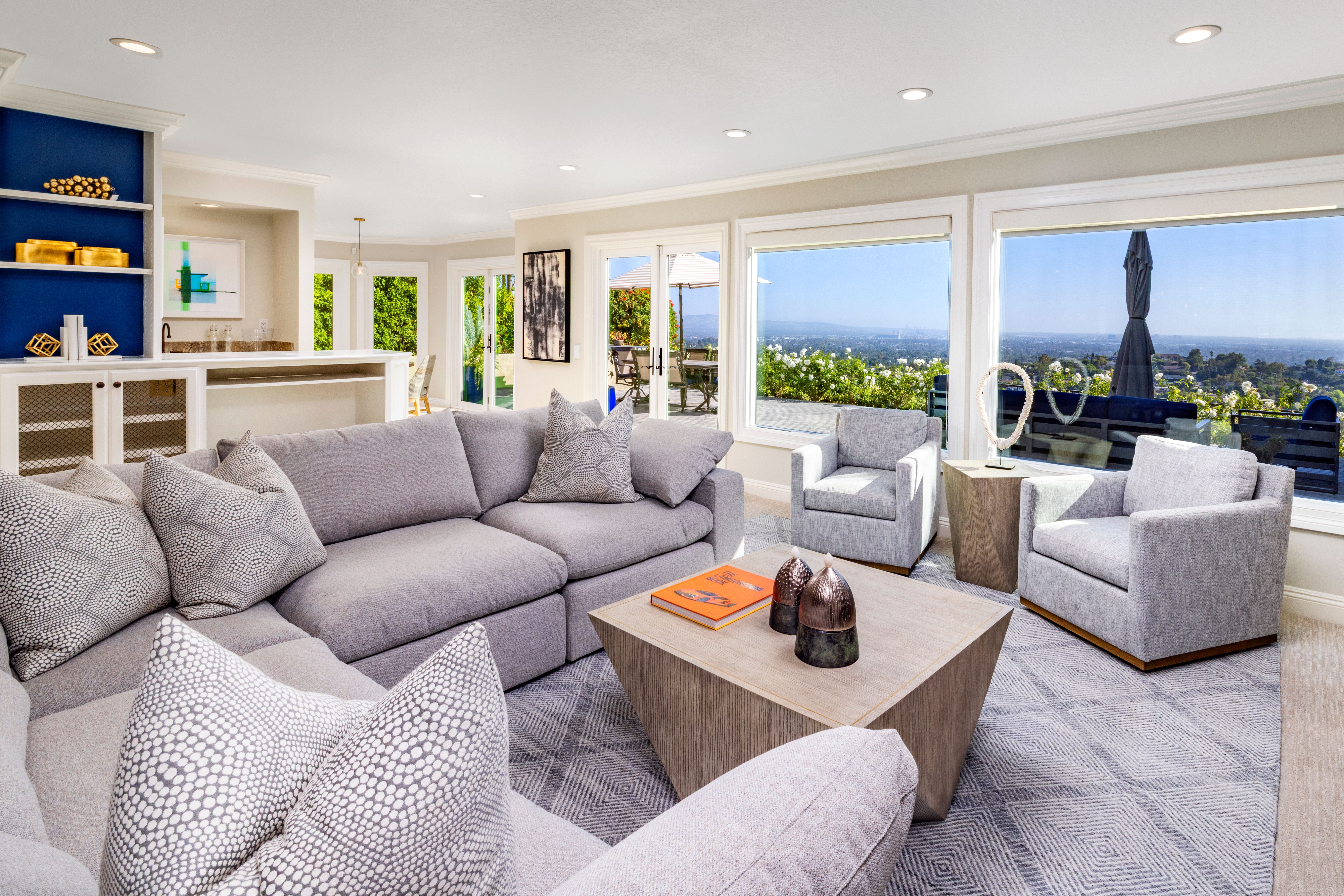 6304 East West View Drive 