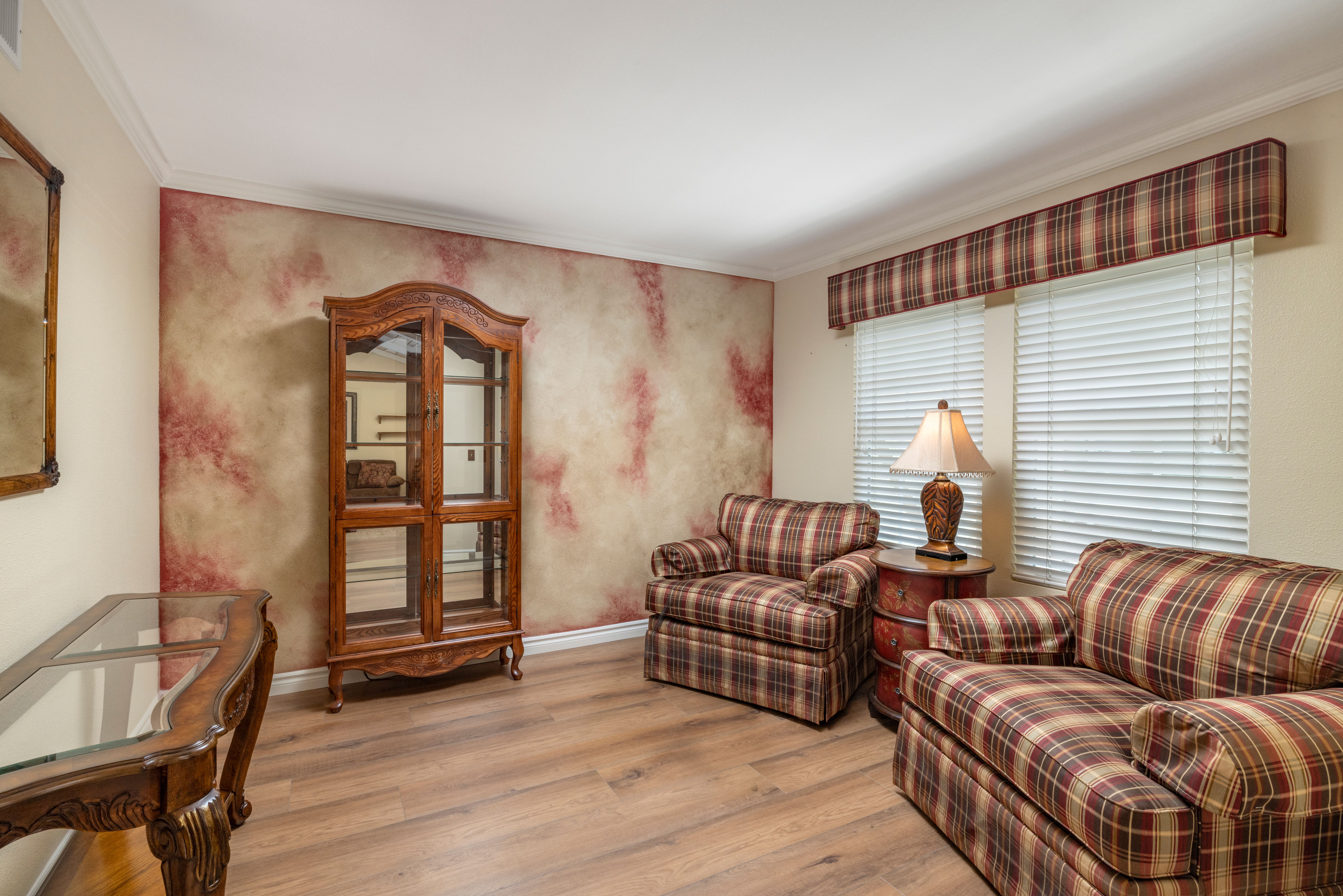 5595 Avenida Adobe 