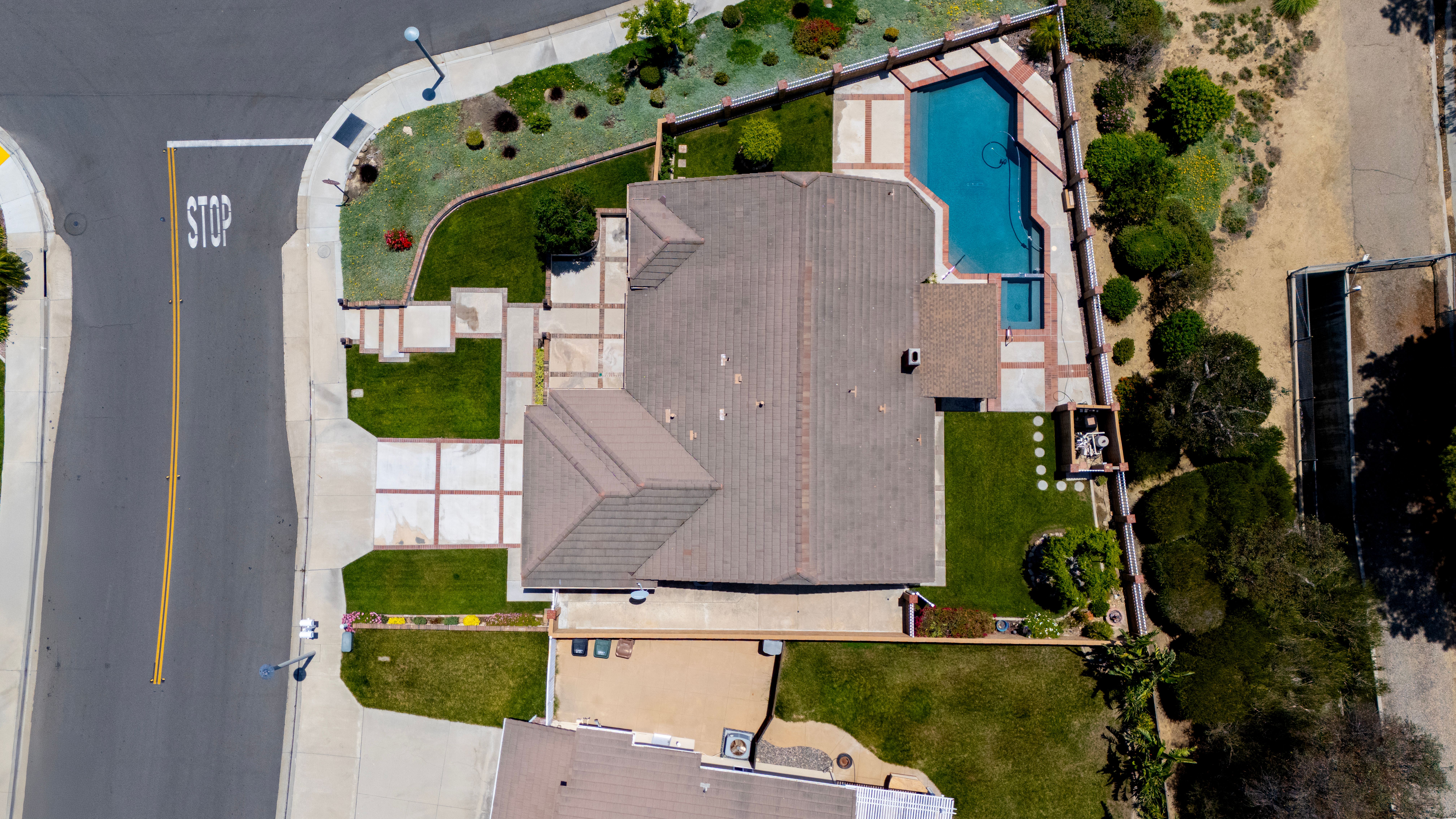 5595 Avenida Adobe 