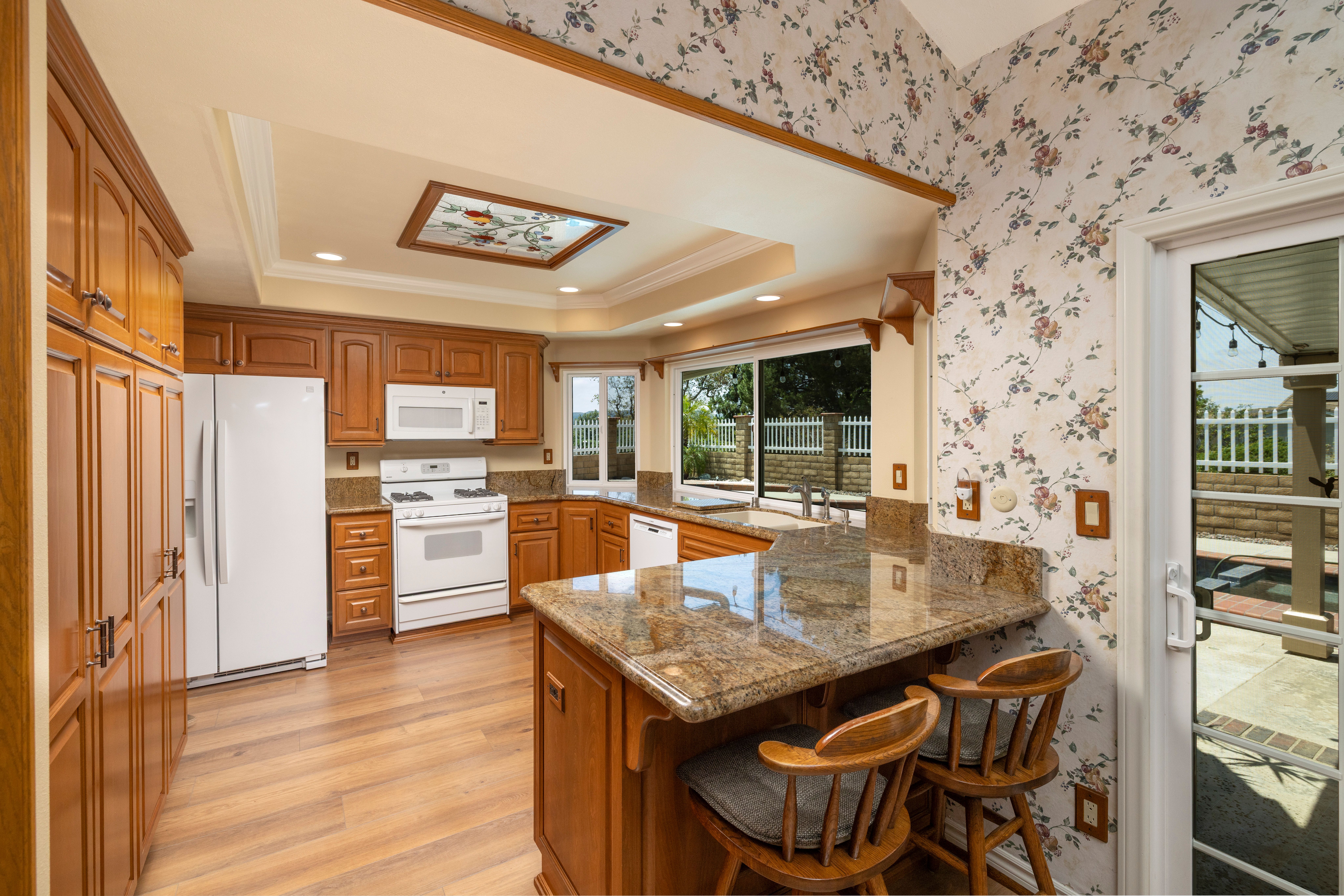 5595 Avenida Adobe 
