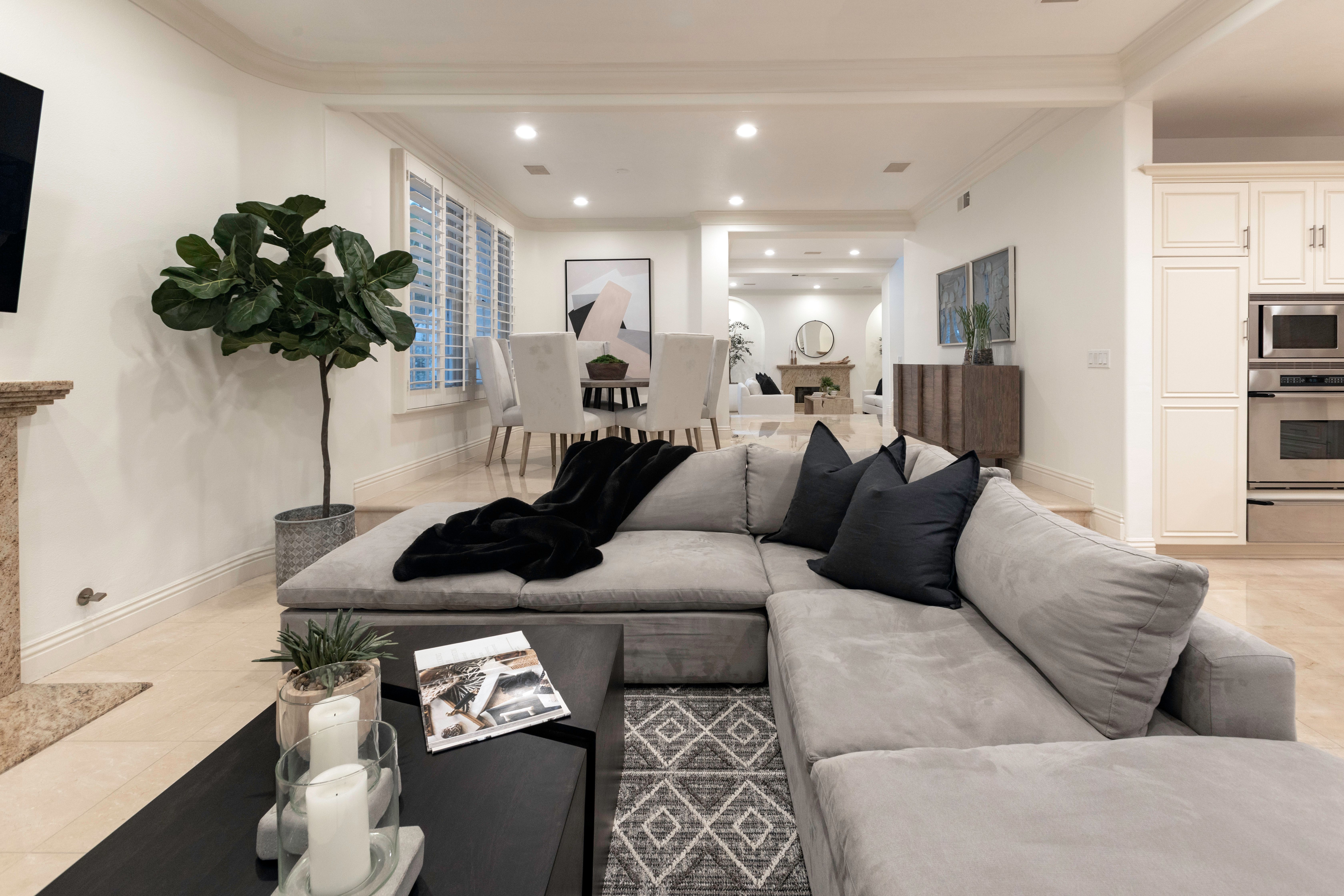 3171 Portofino Circle
