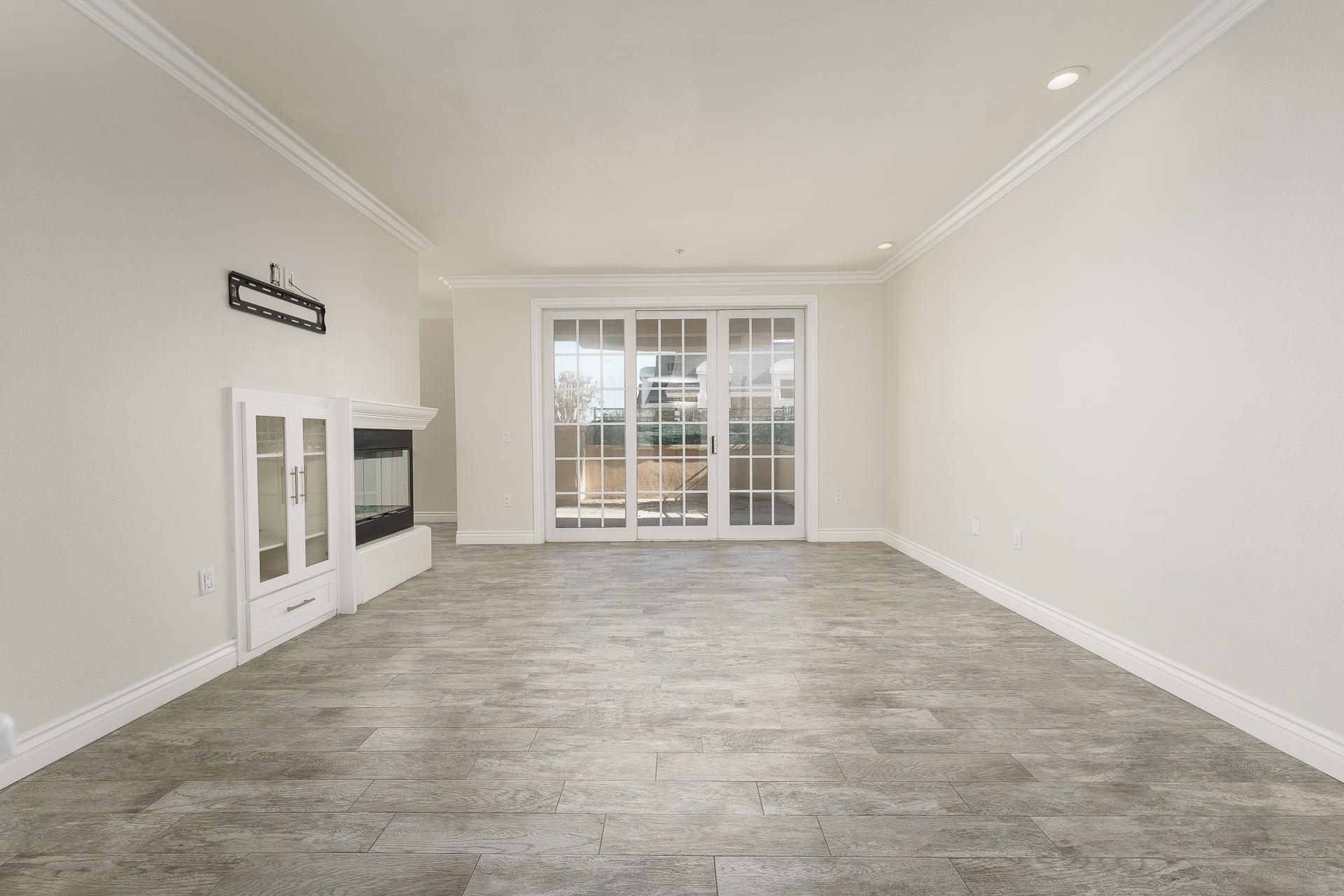 5142 Warner Avenue #107