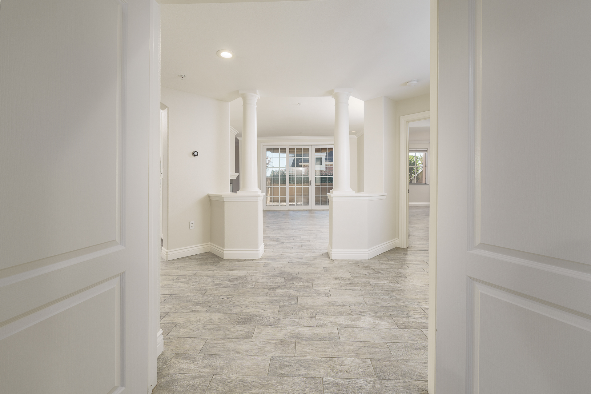 5142 Warner Avenue #107