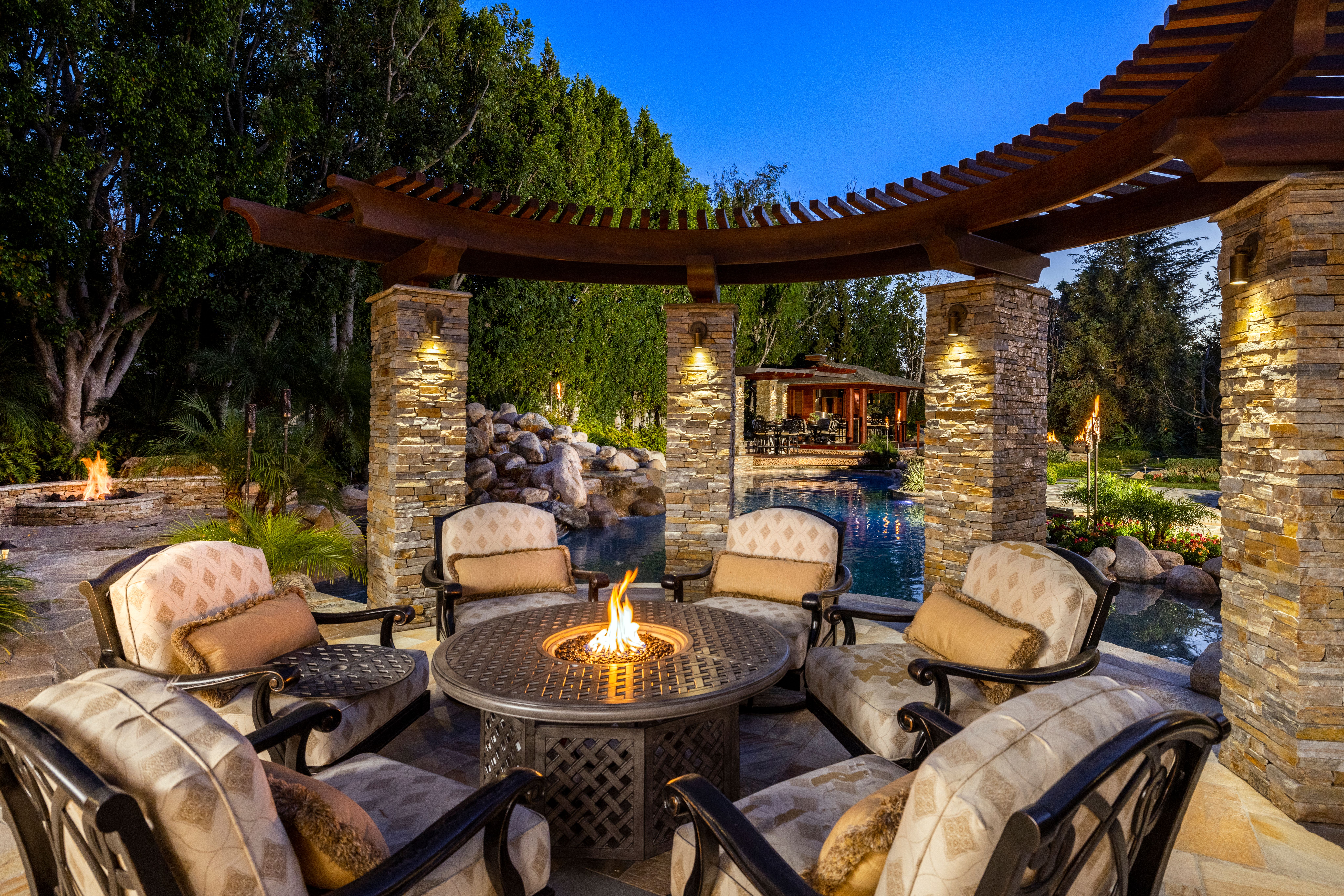 4080 Live Oak Lane