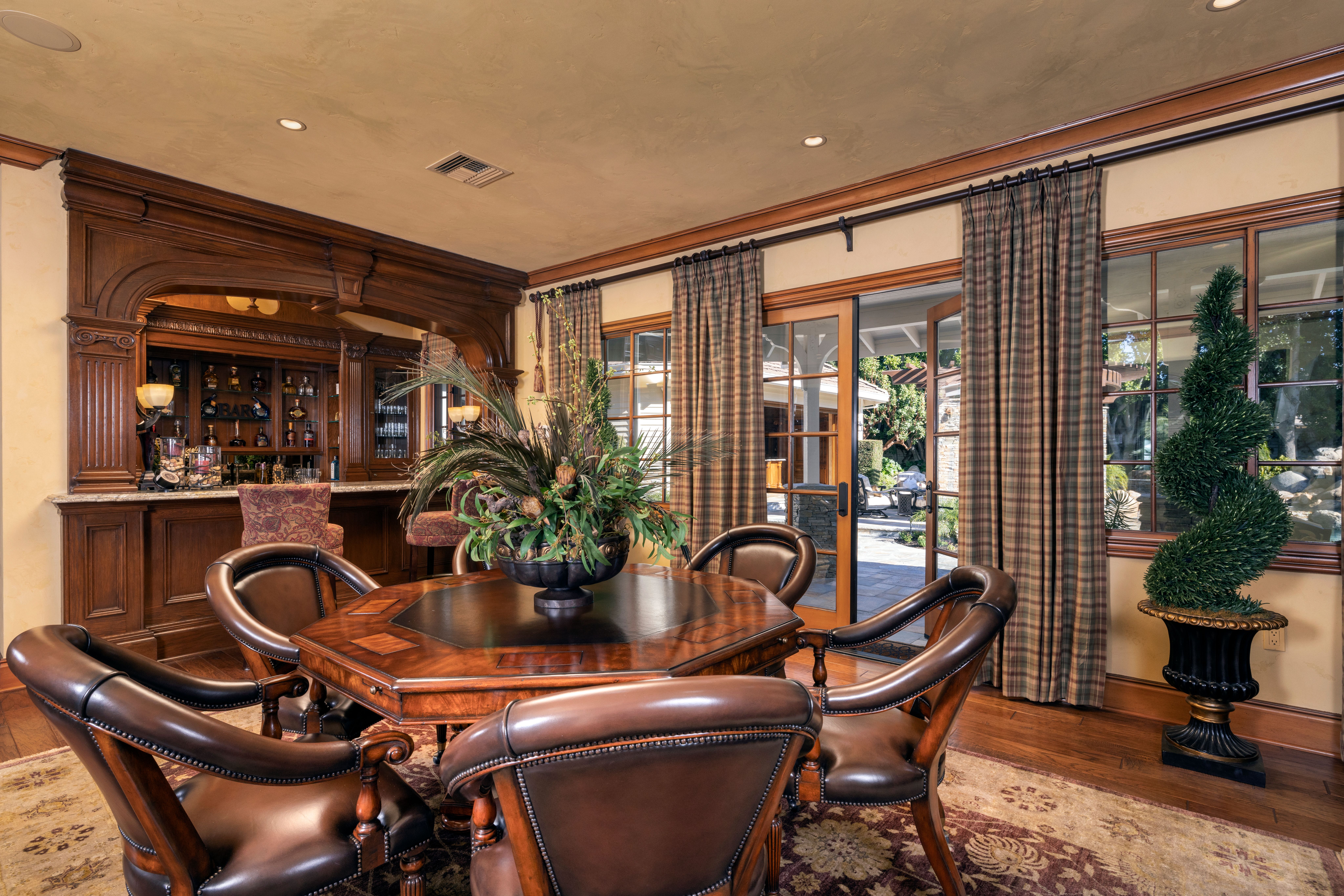 4080 Live Oak Lane