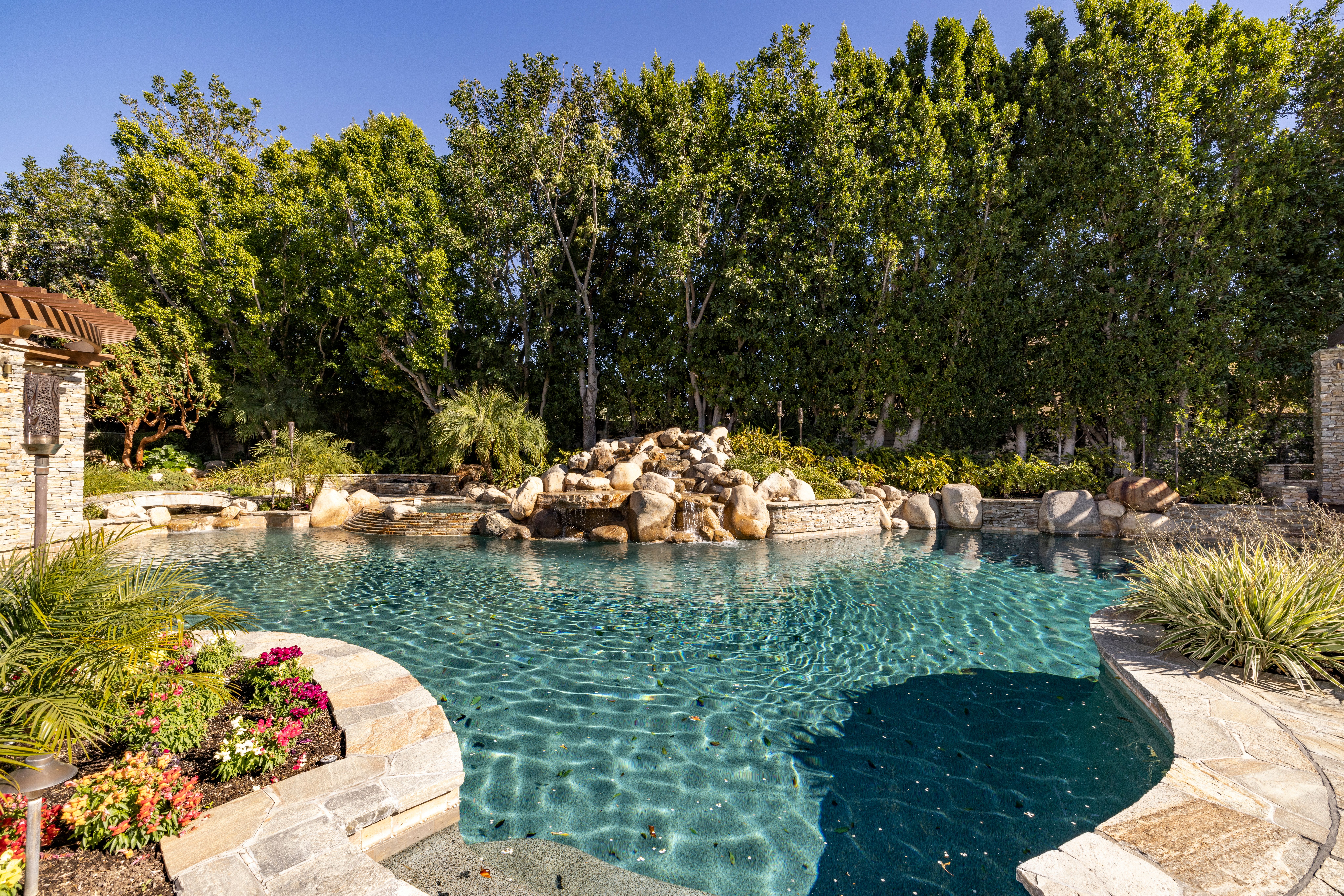 4080 Live Oak Lane