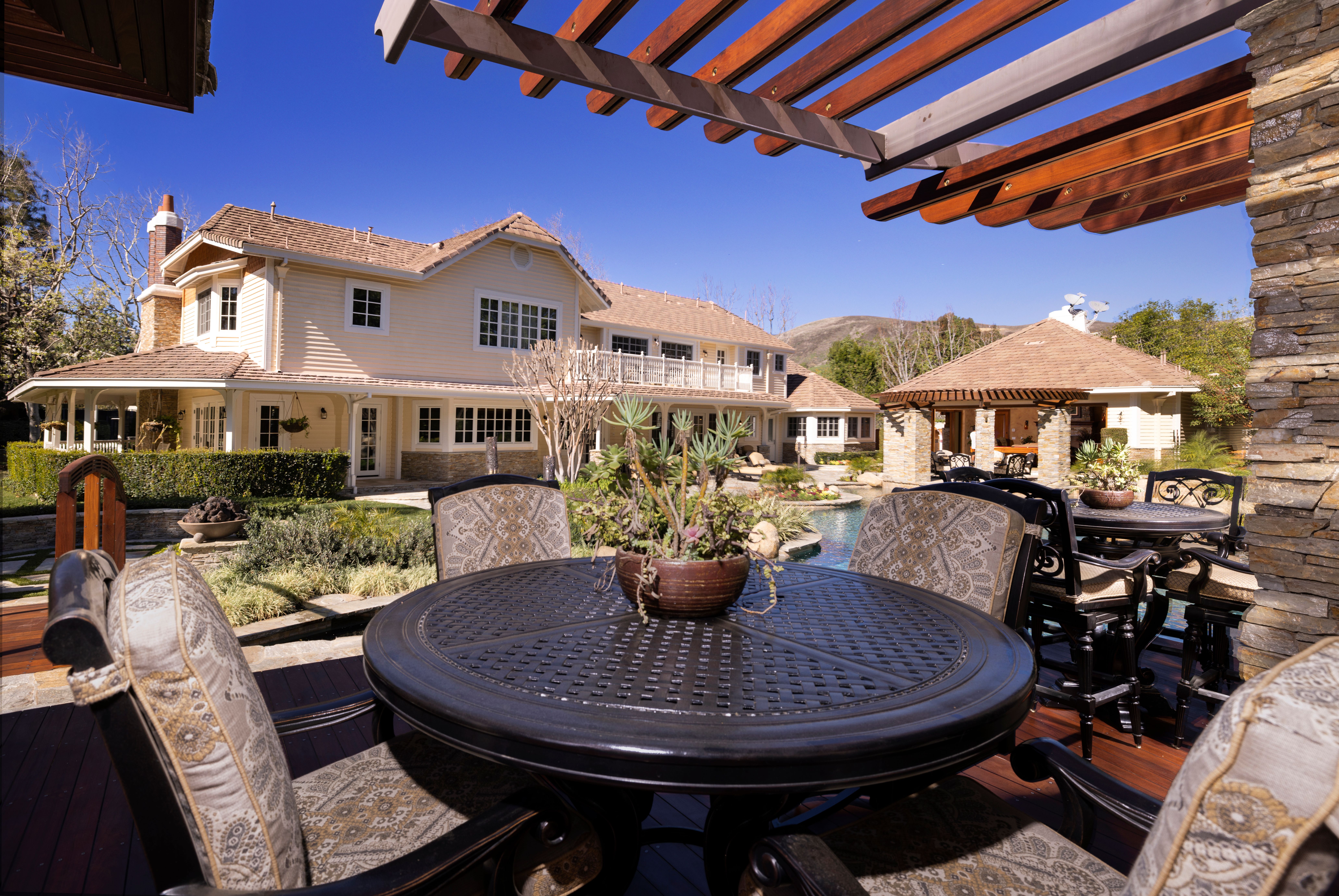 4080 Live Oak Lane