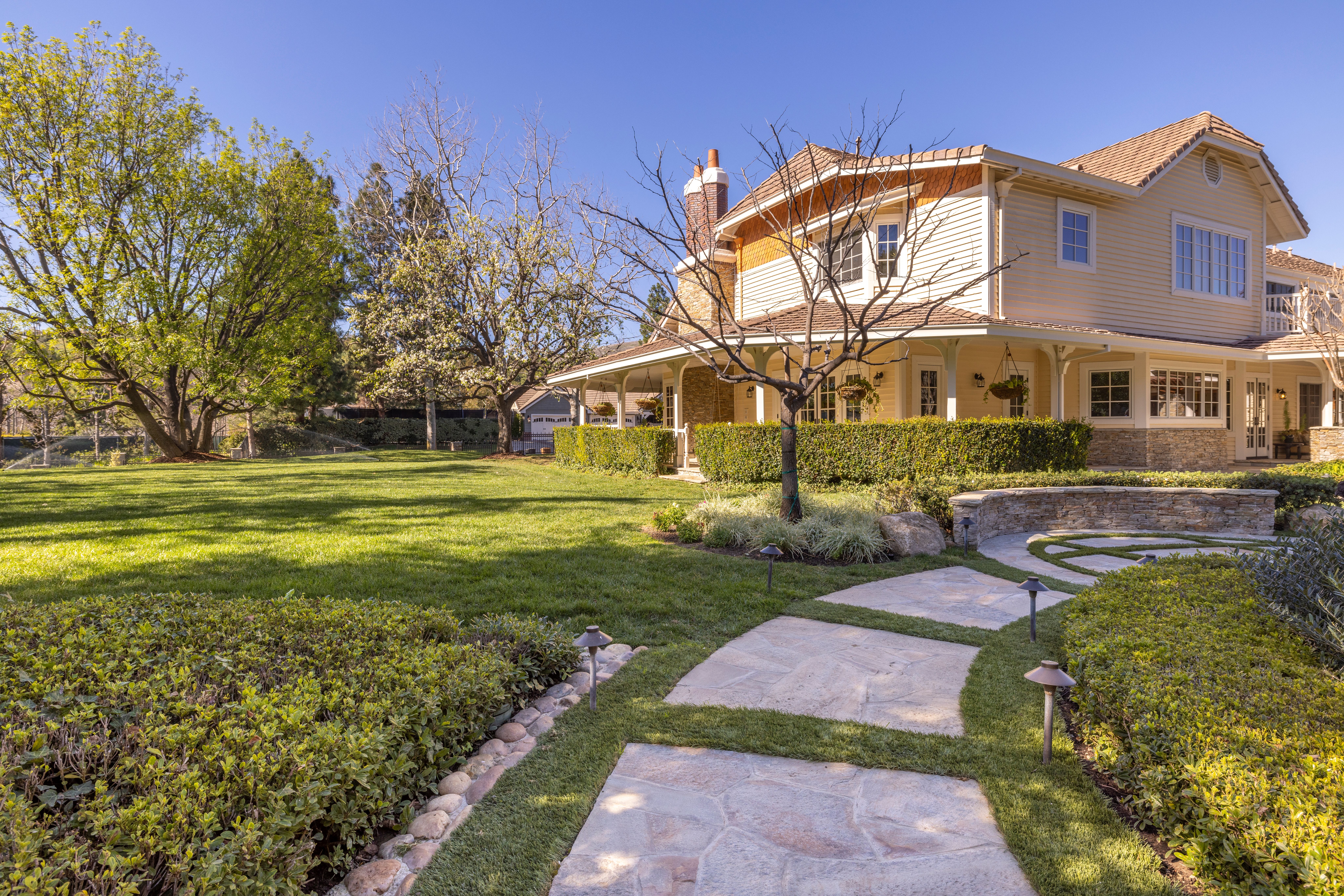 4080 Live Oak Lane