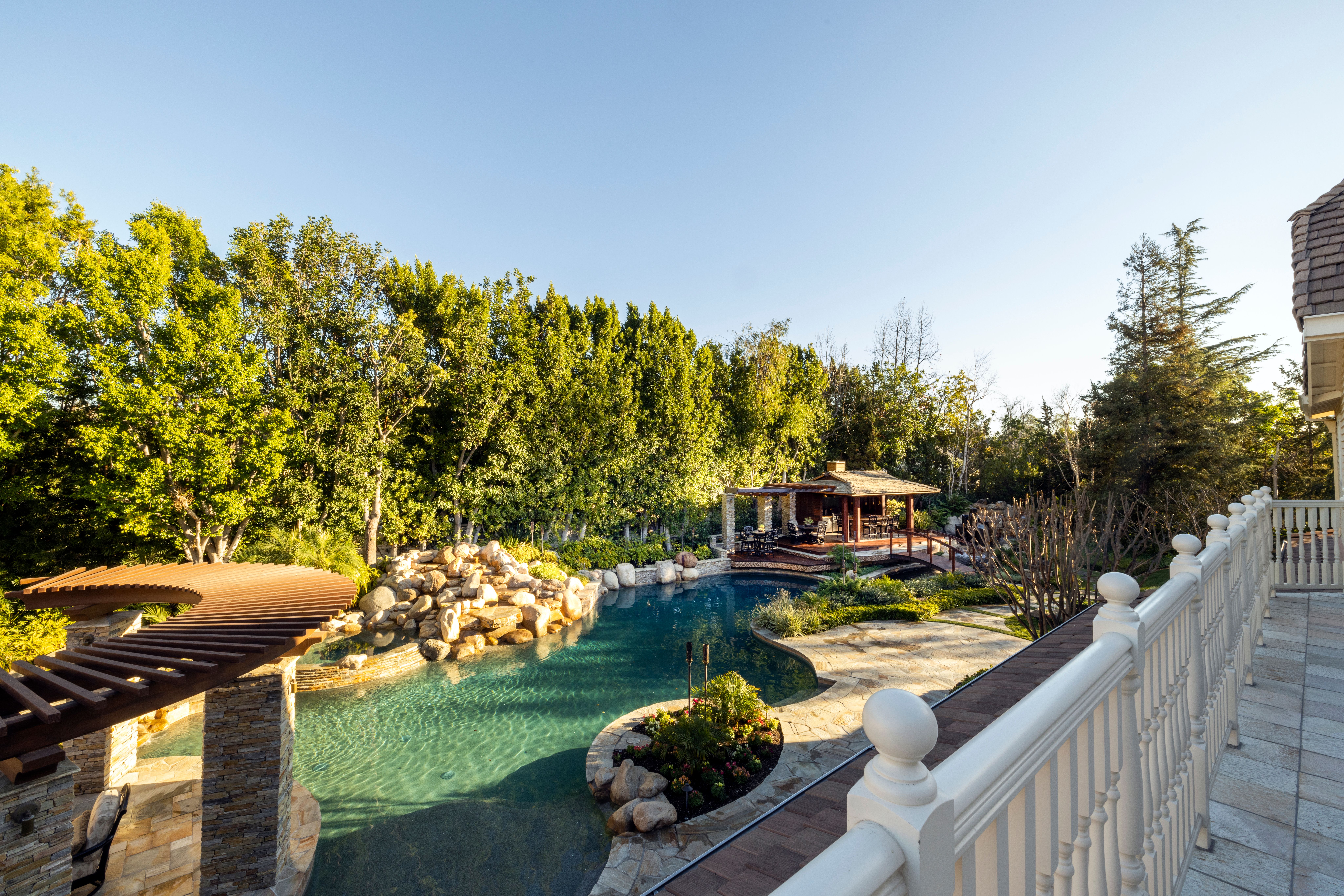 4080 Live Oak Lane