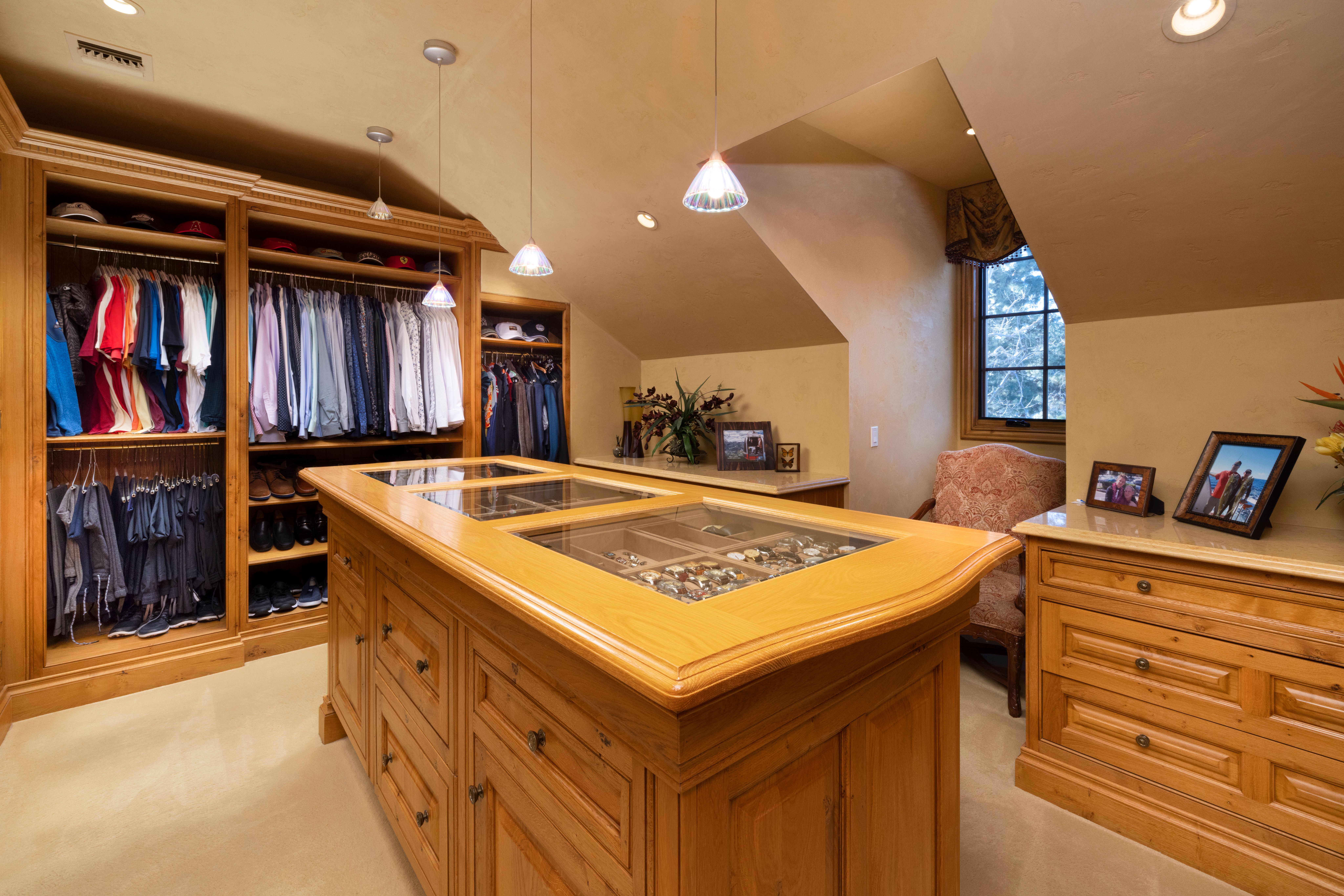 4080 Live Oak Lane