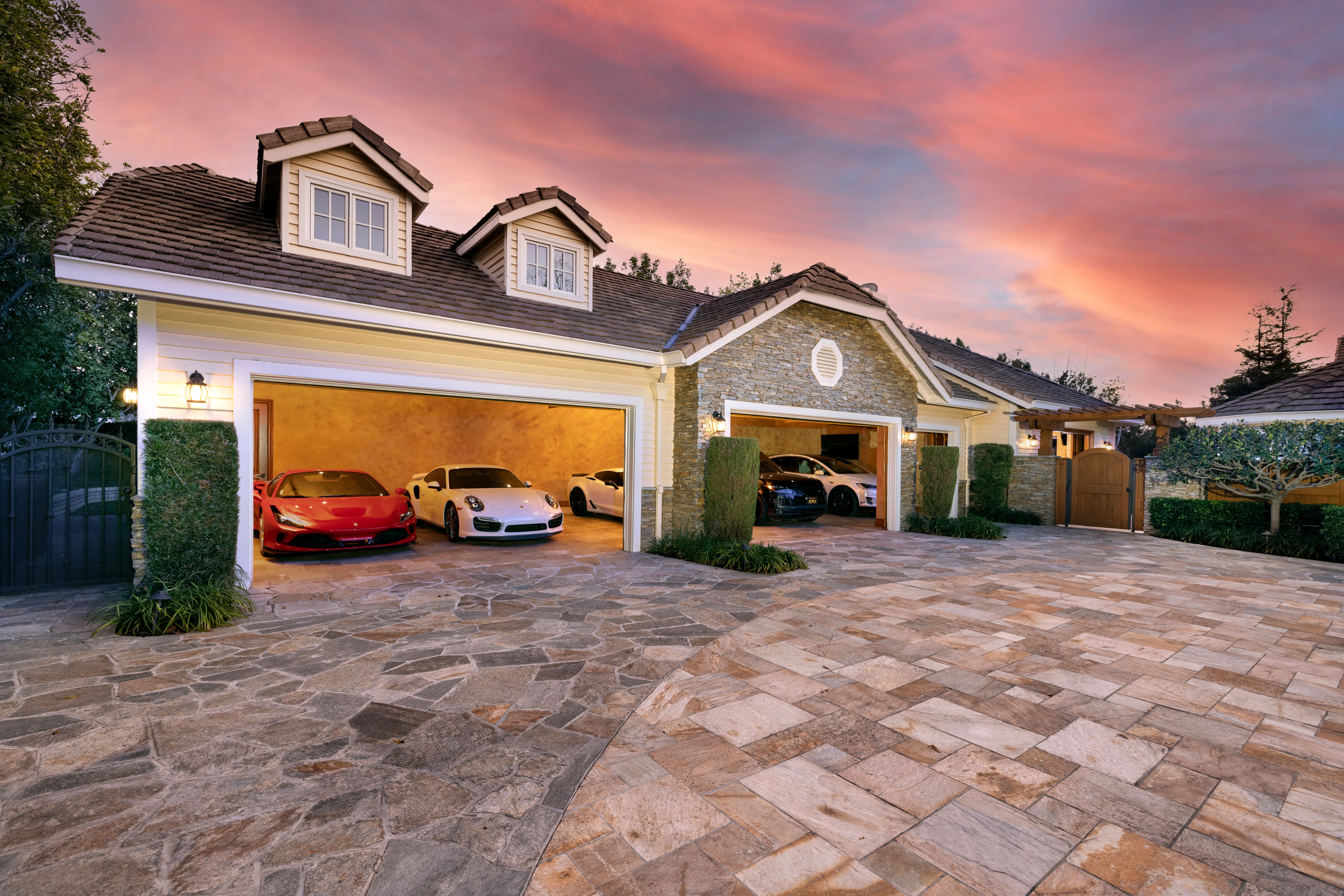 4080 Live Oak Lane