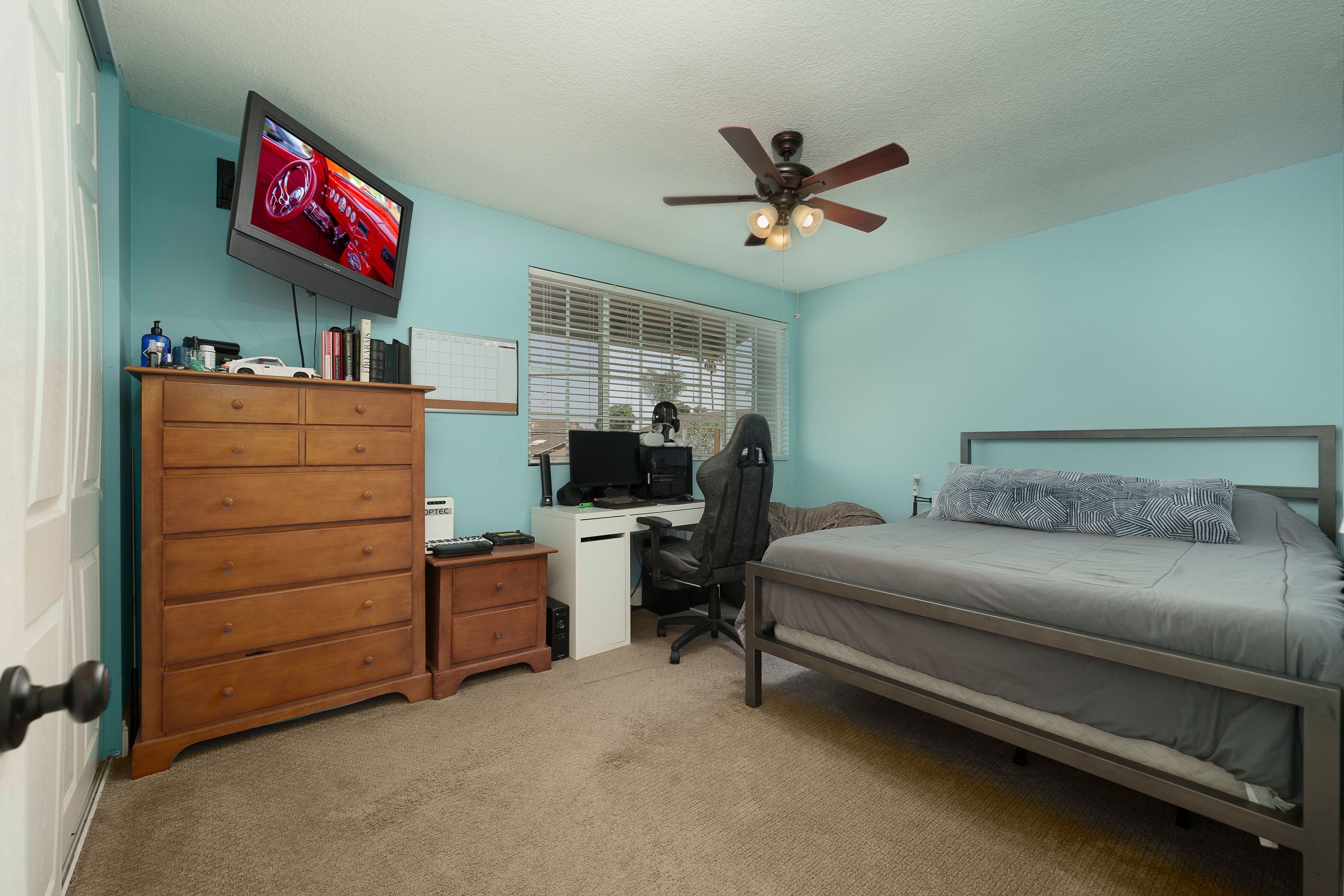 18022 Lakepoint Lane