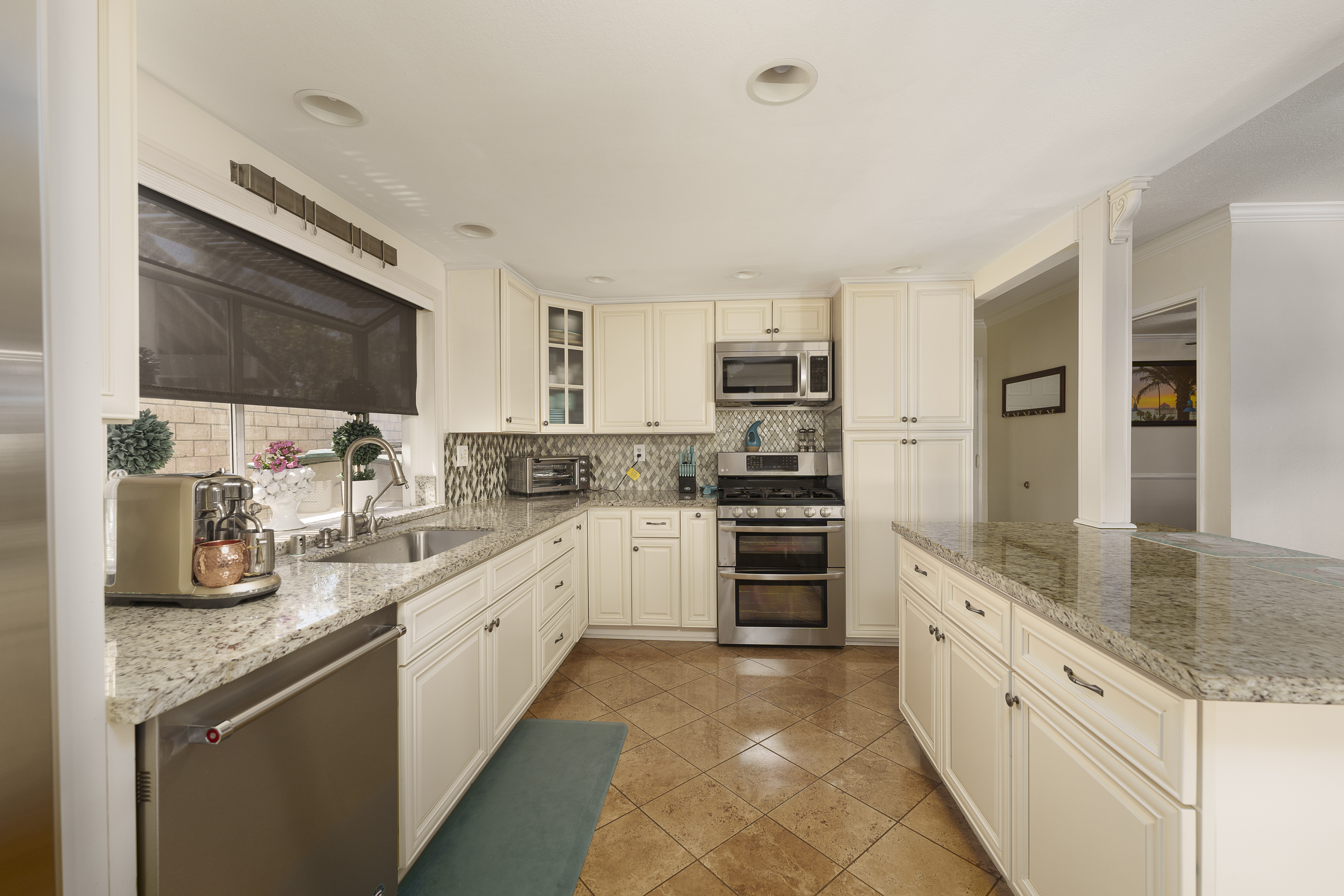 18022 Lakepoint Lane