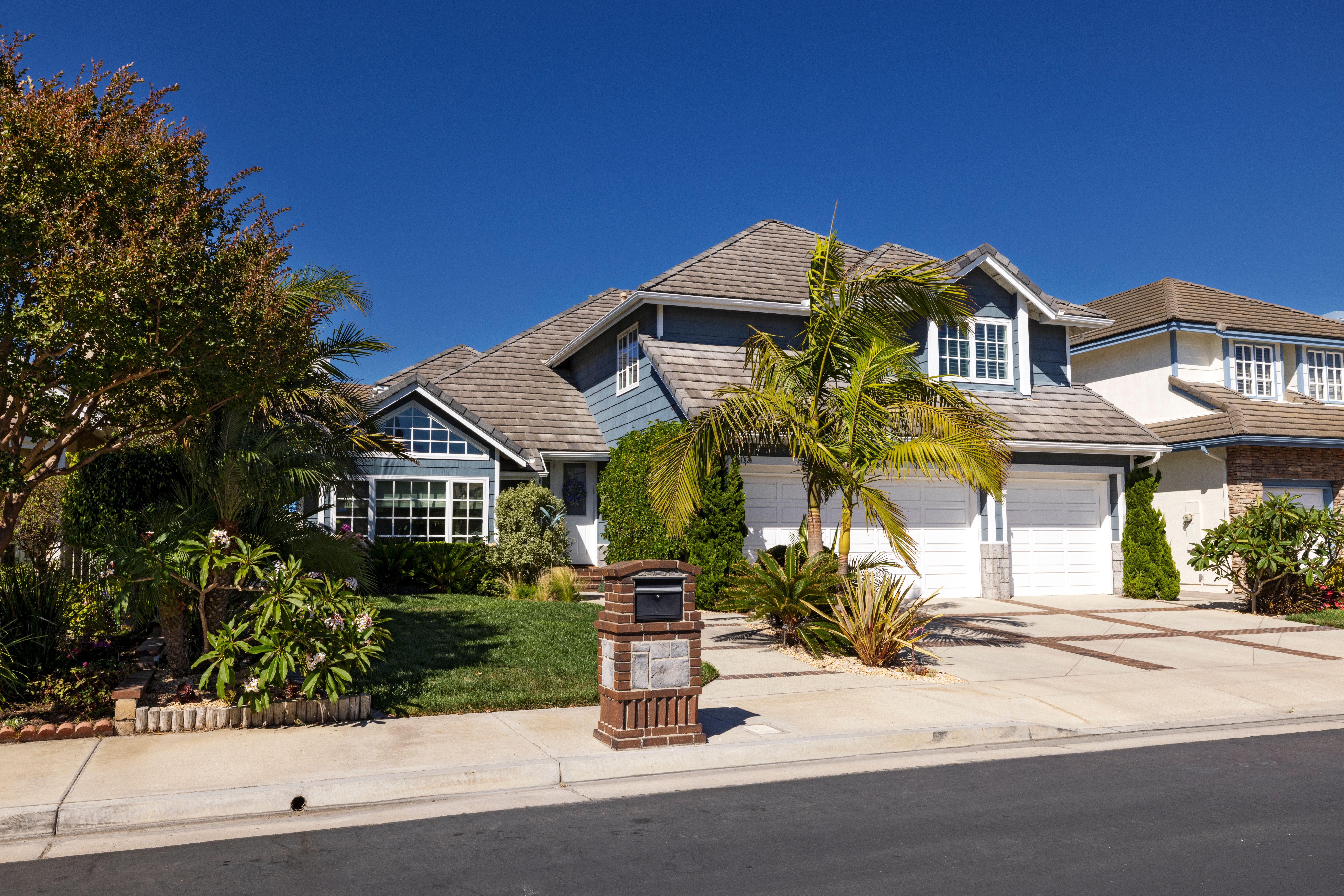 16132 Whitecap Lane