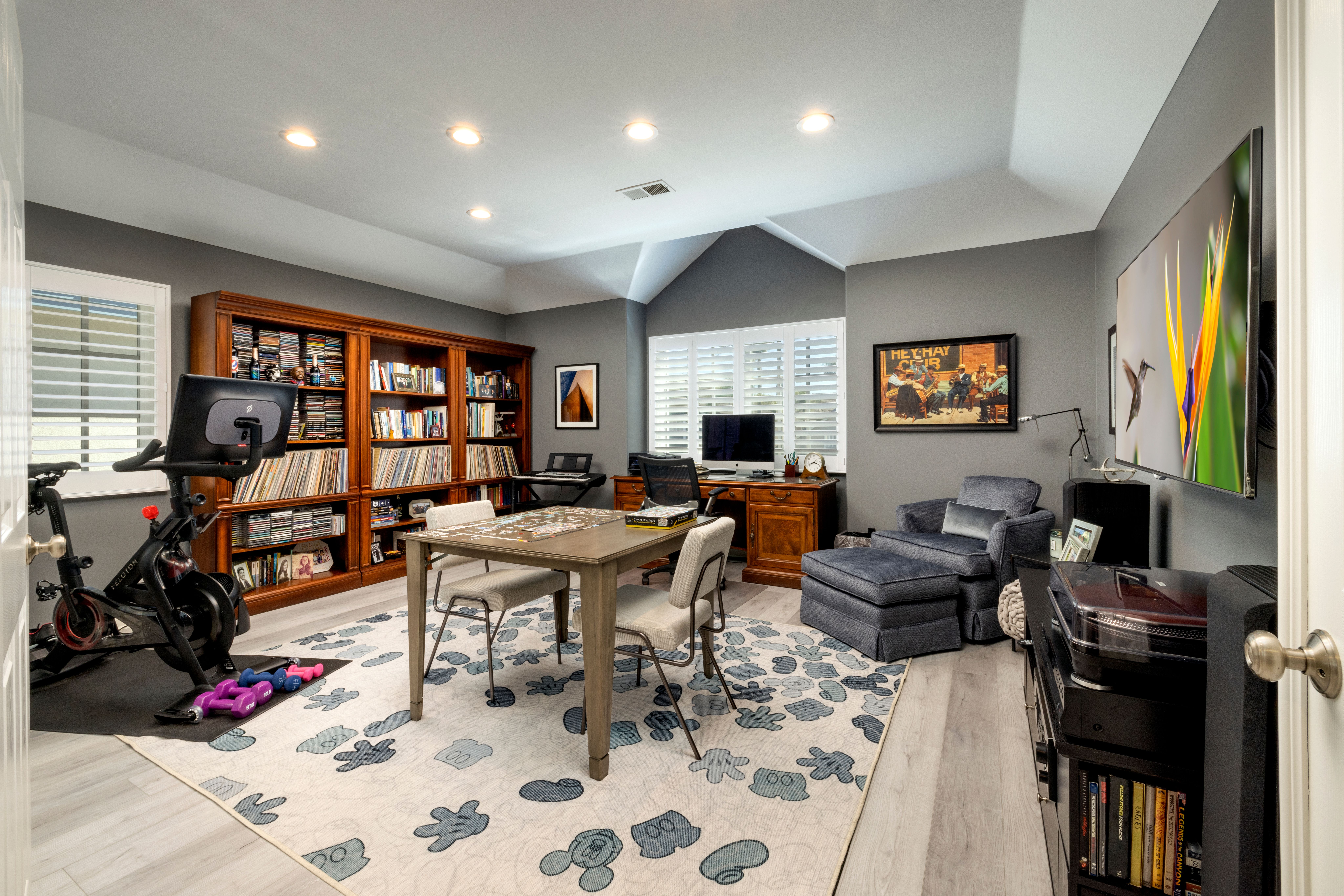 16132 Whitecap Lane