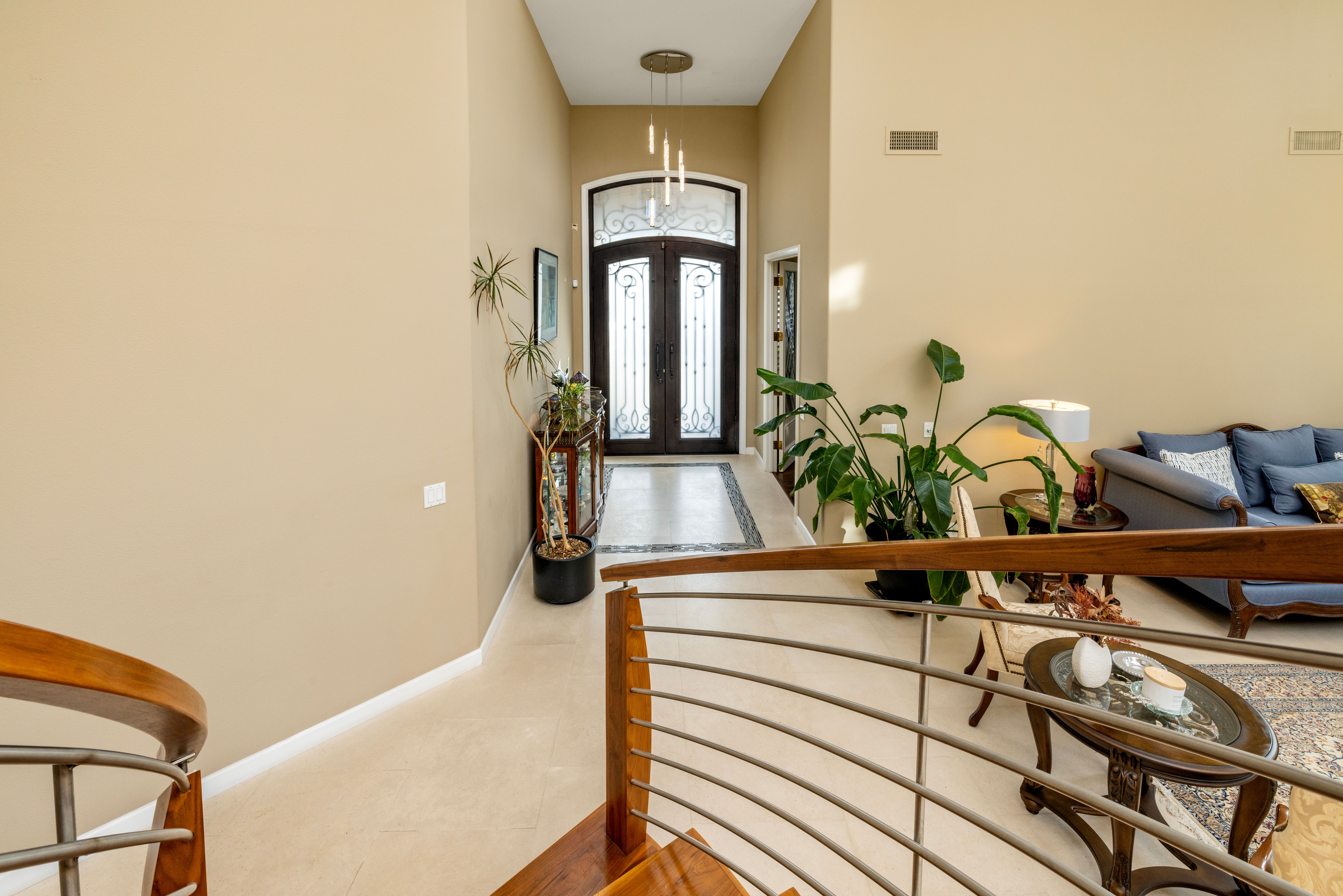 6841 Livingston Drive 