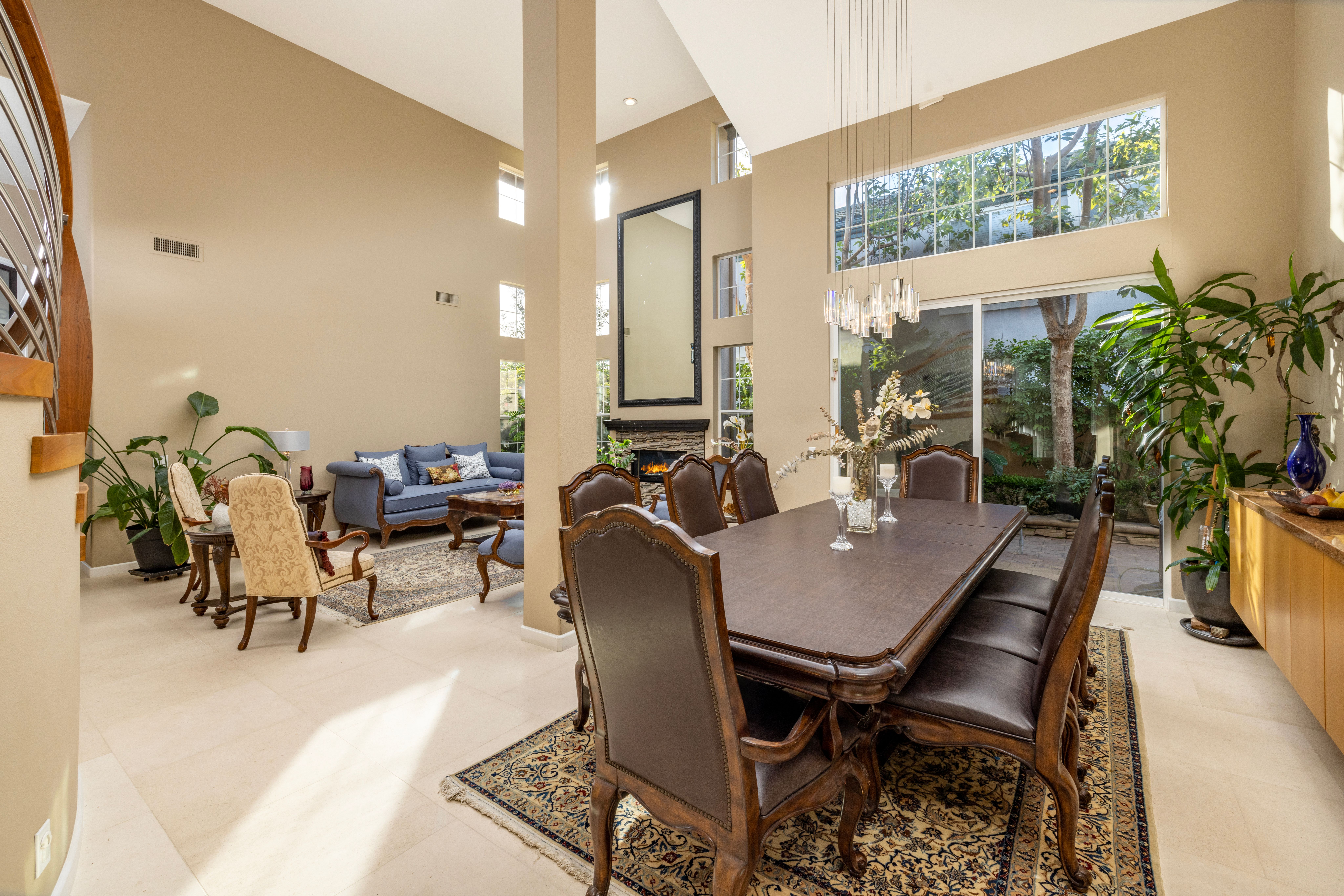 6841 Livingston Drive 