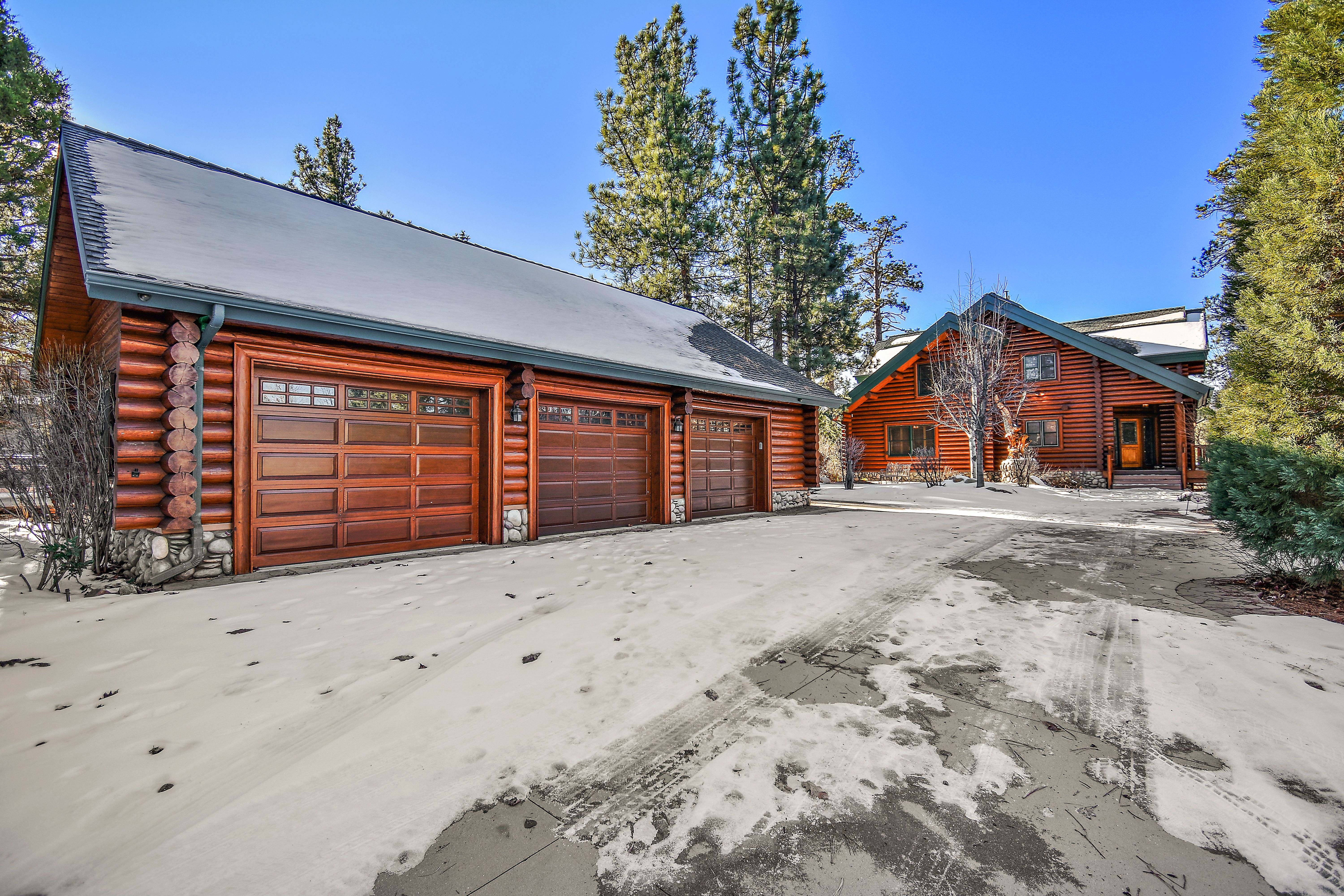 39463 Lake Drive