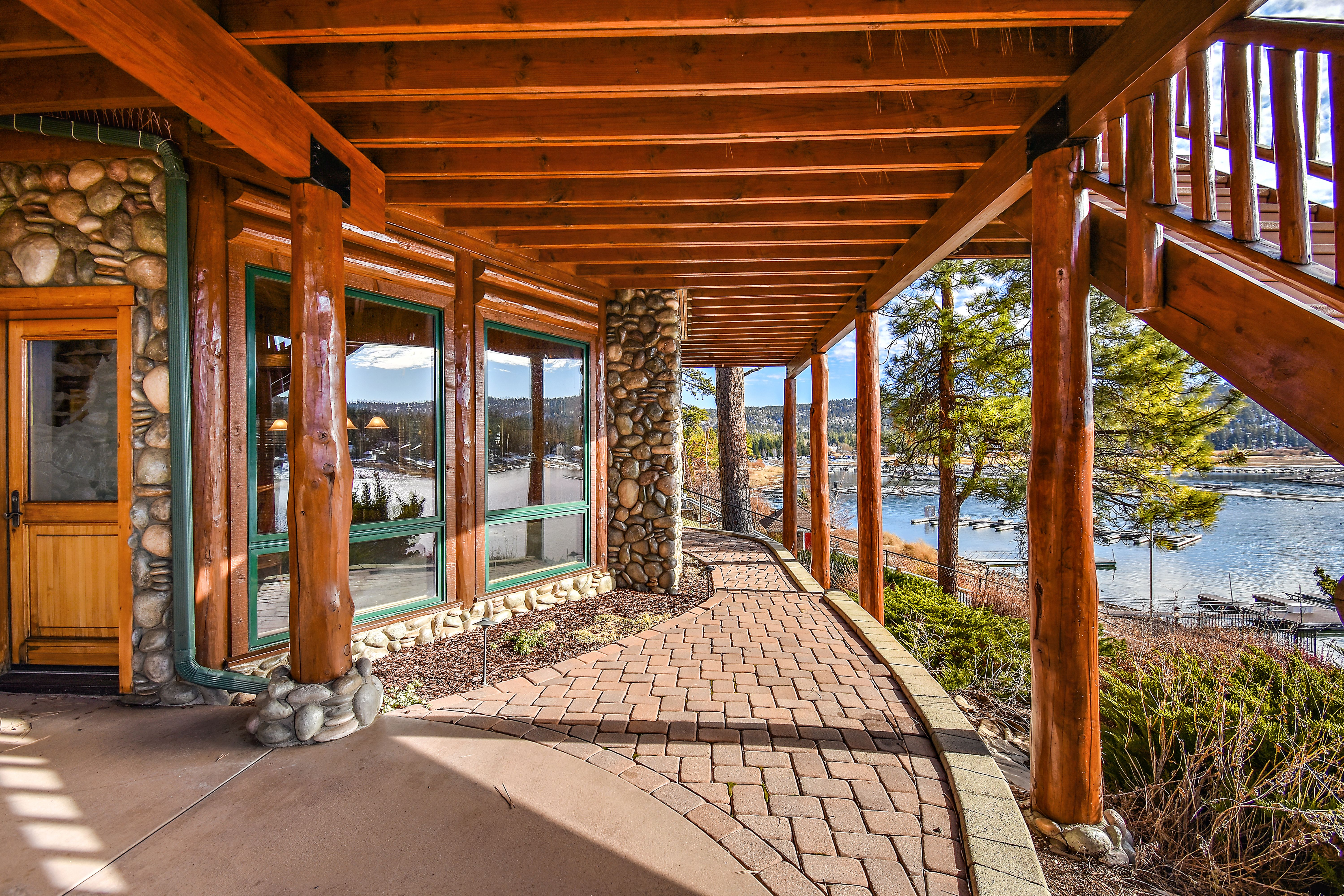 39463 Lake Drive