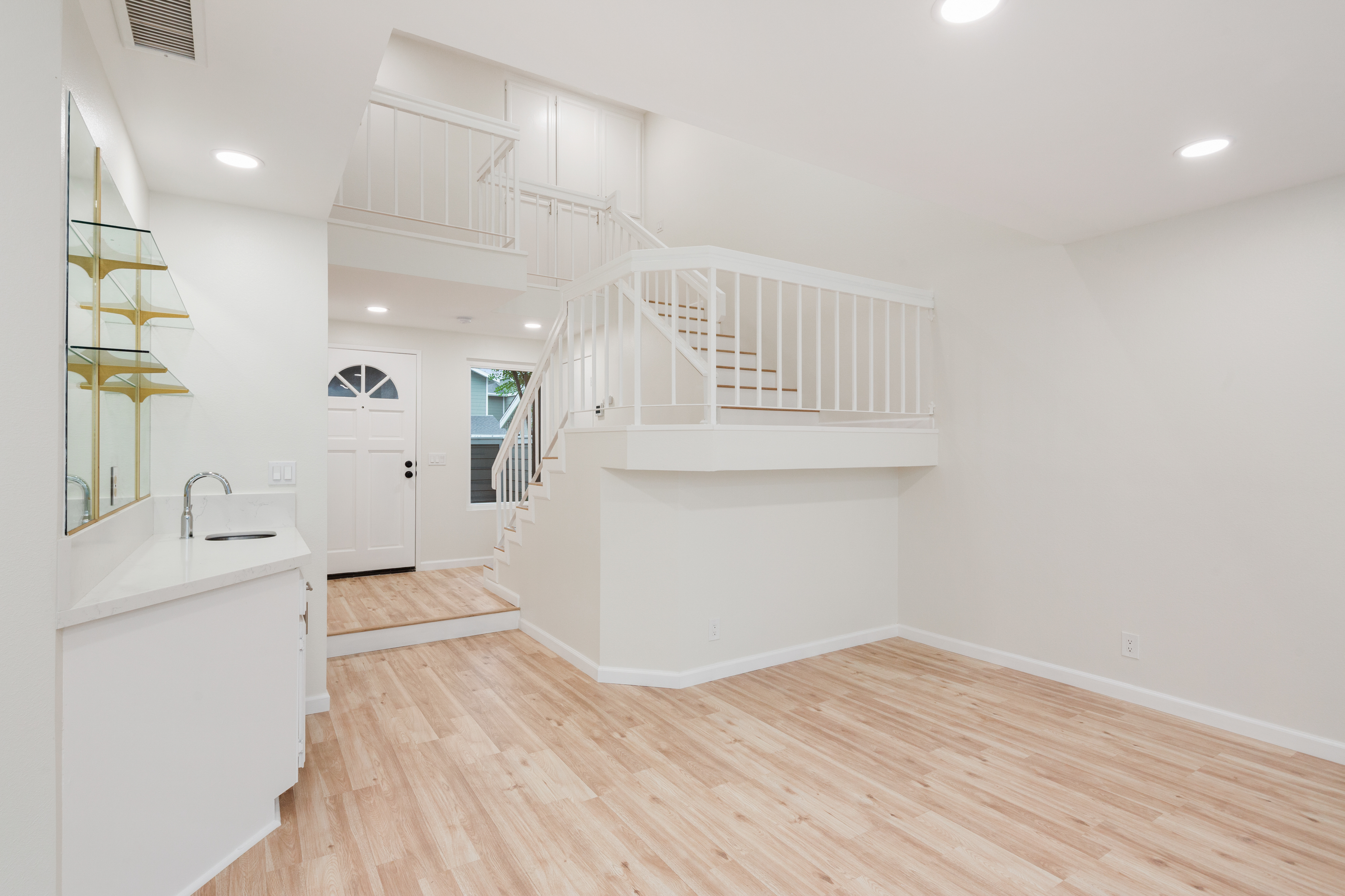 22195 Summit Hill Drive, #31