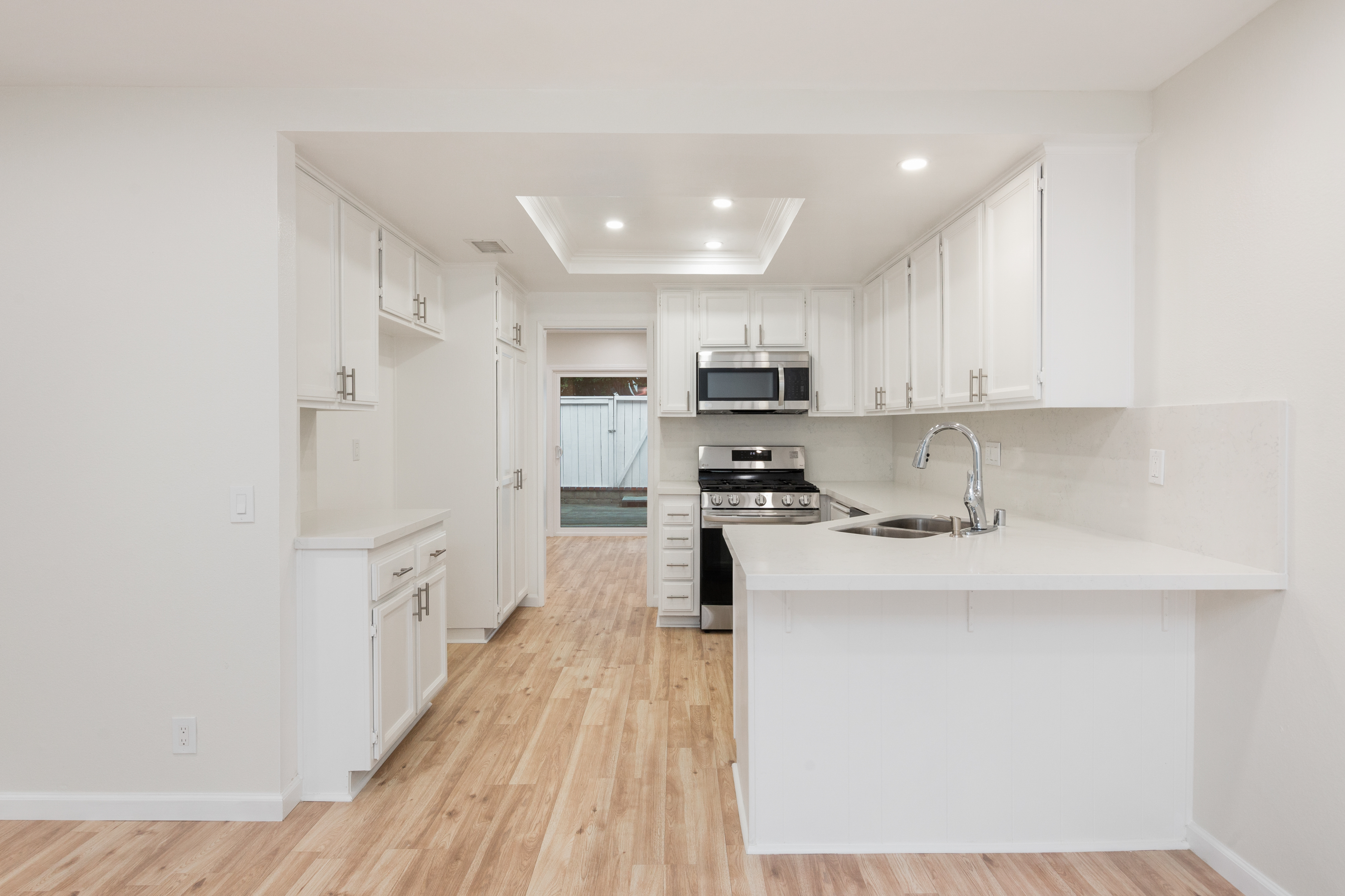22195 Summit Hill Drive, #31