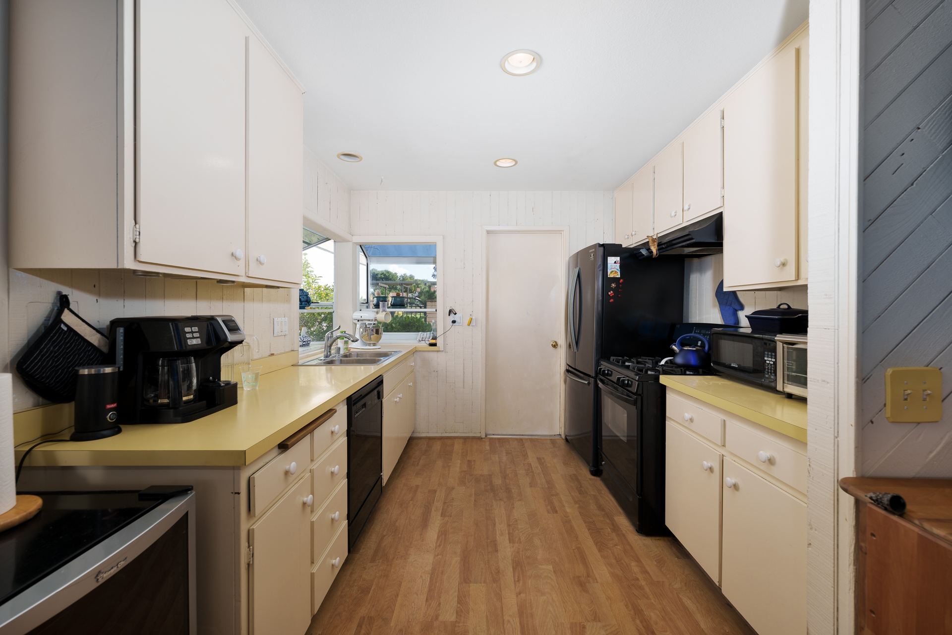 4521 Green Tree Lane 