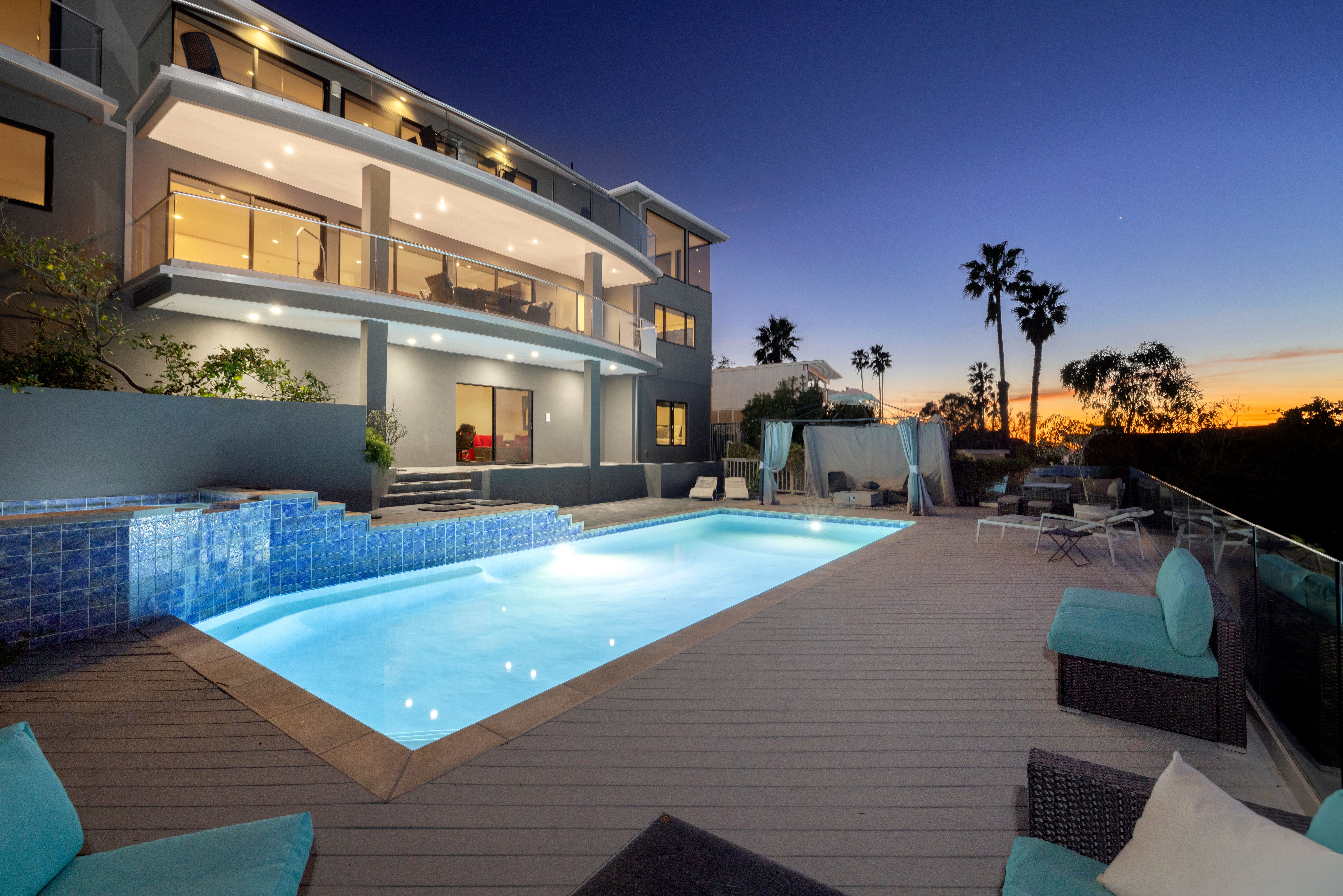 2190 Temple Hills Drive 