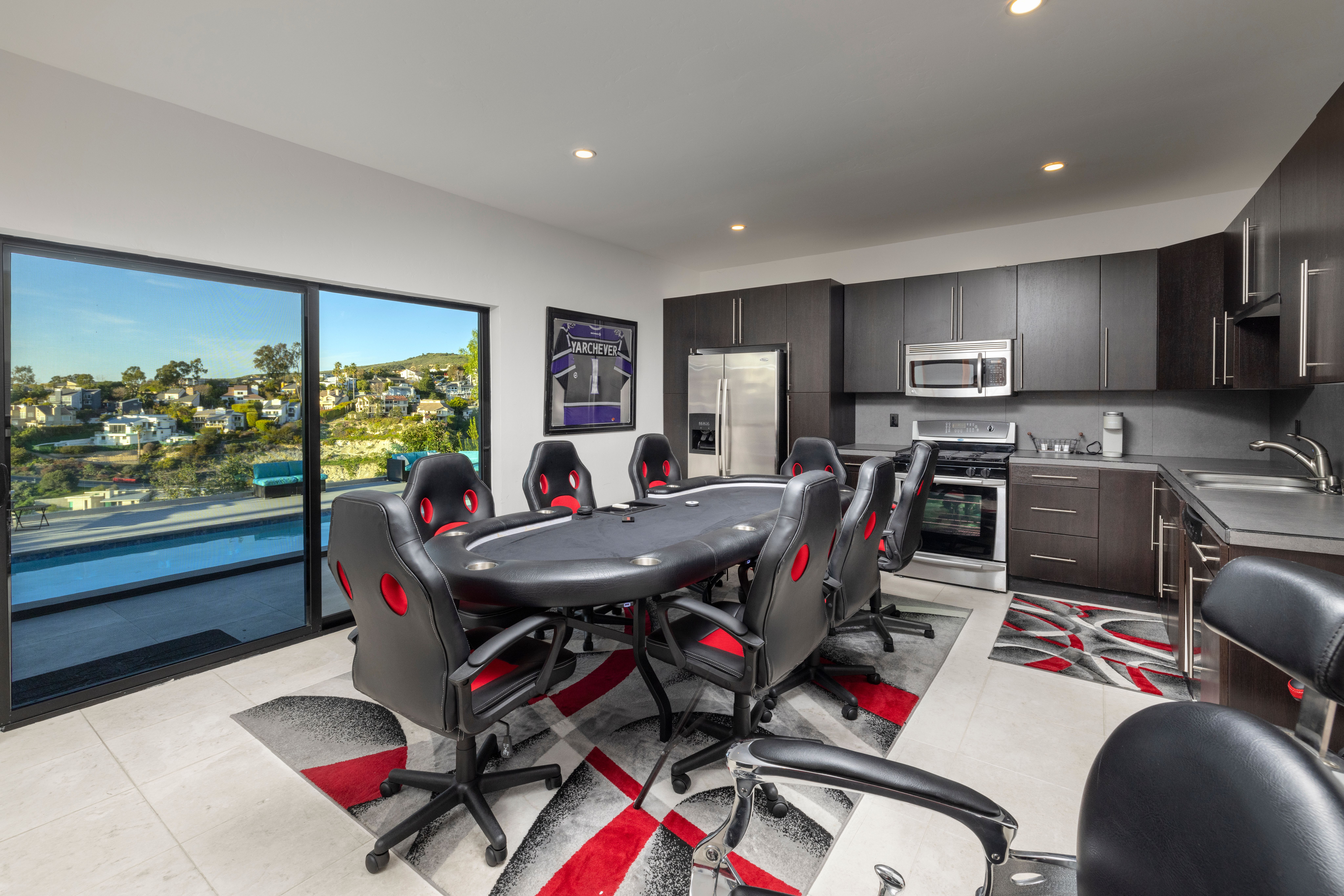 2190 Temple Hills Drive 