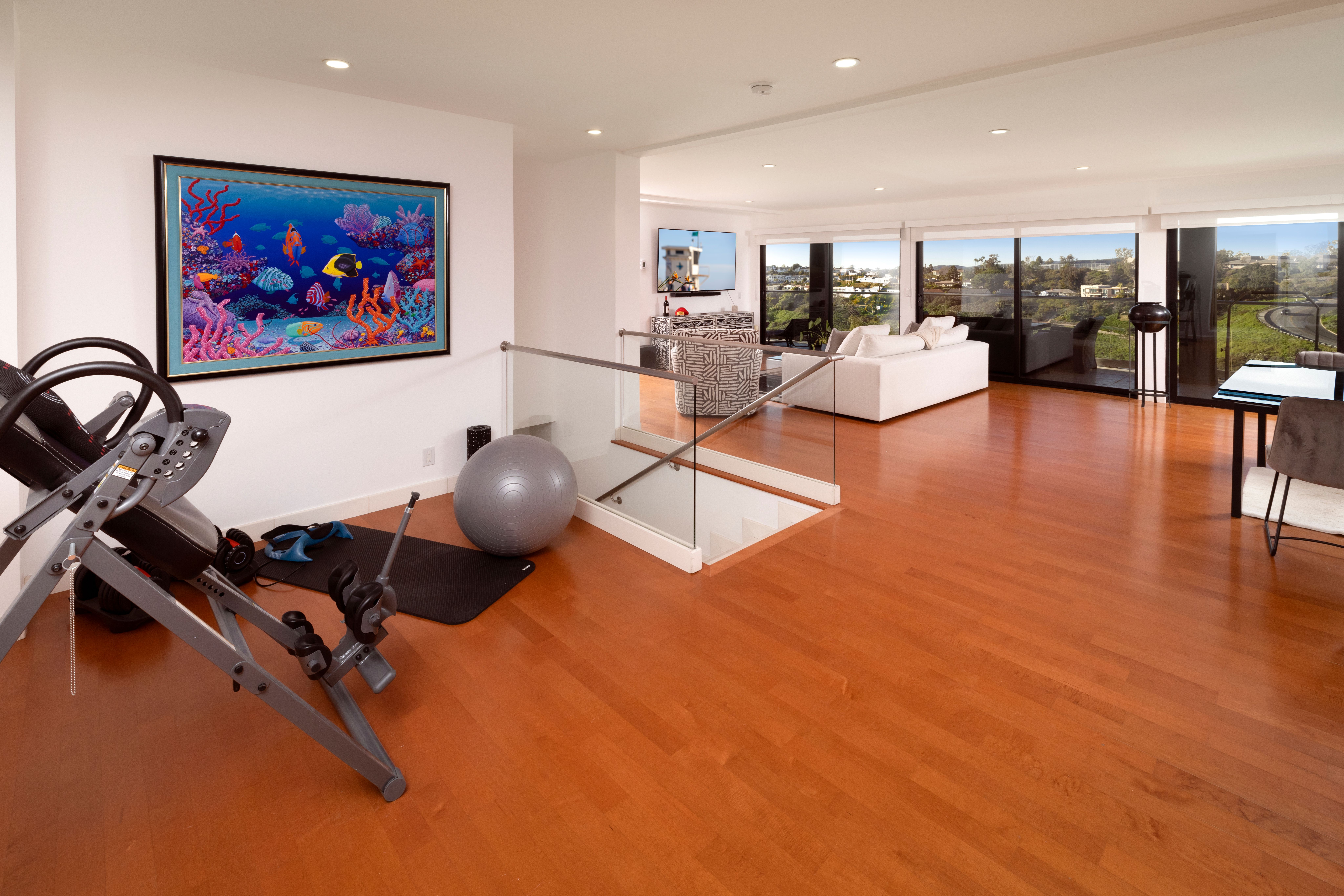 2190 Temple Hills Drive 