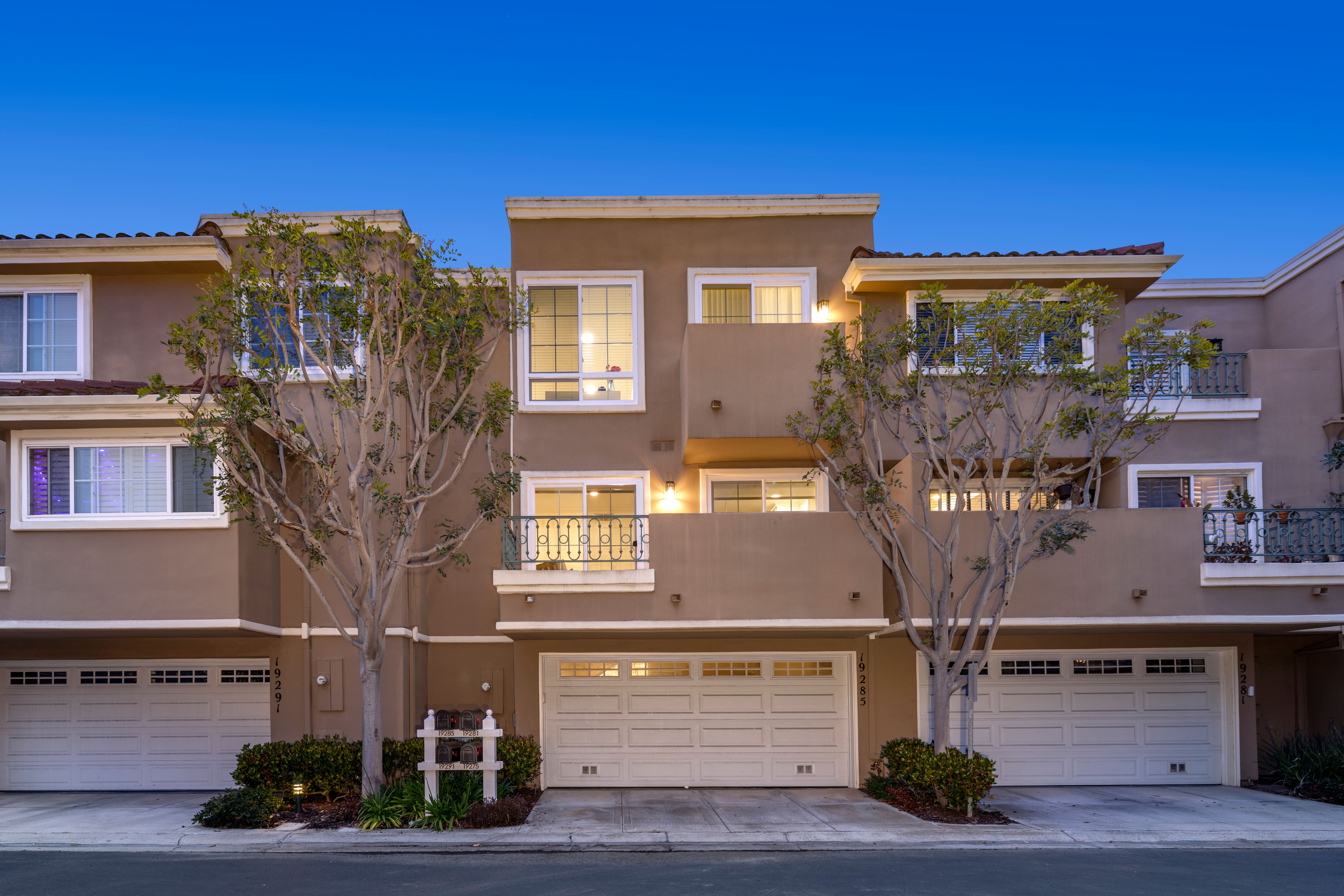 19285 Torreypines Circle 