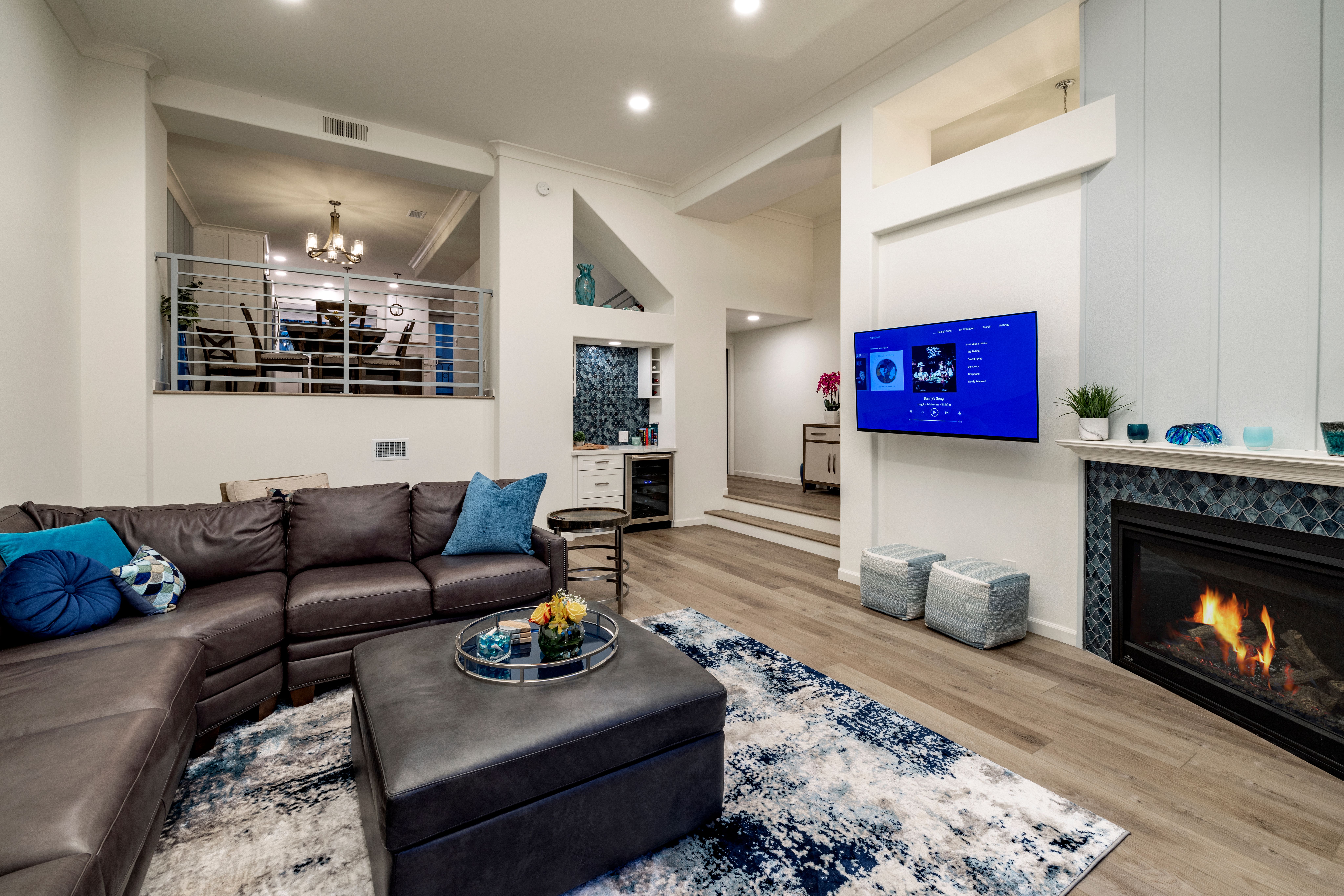 19285 Torreypines Circle 