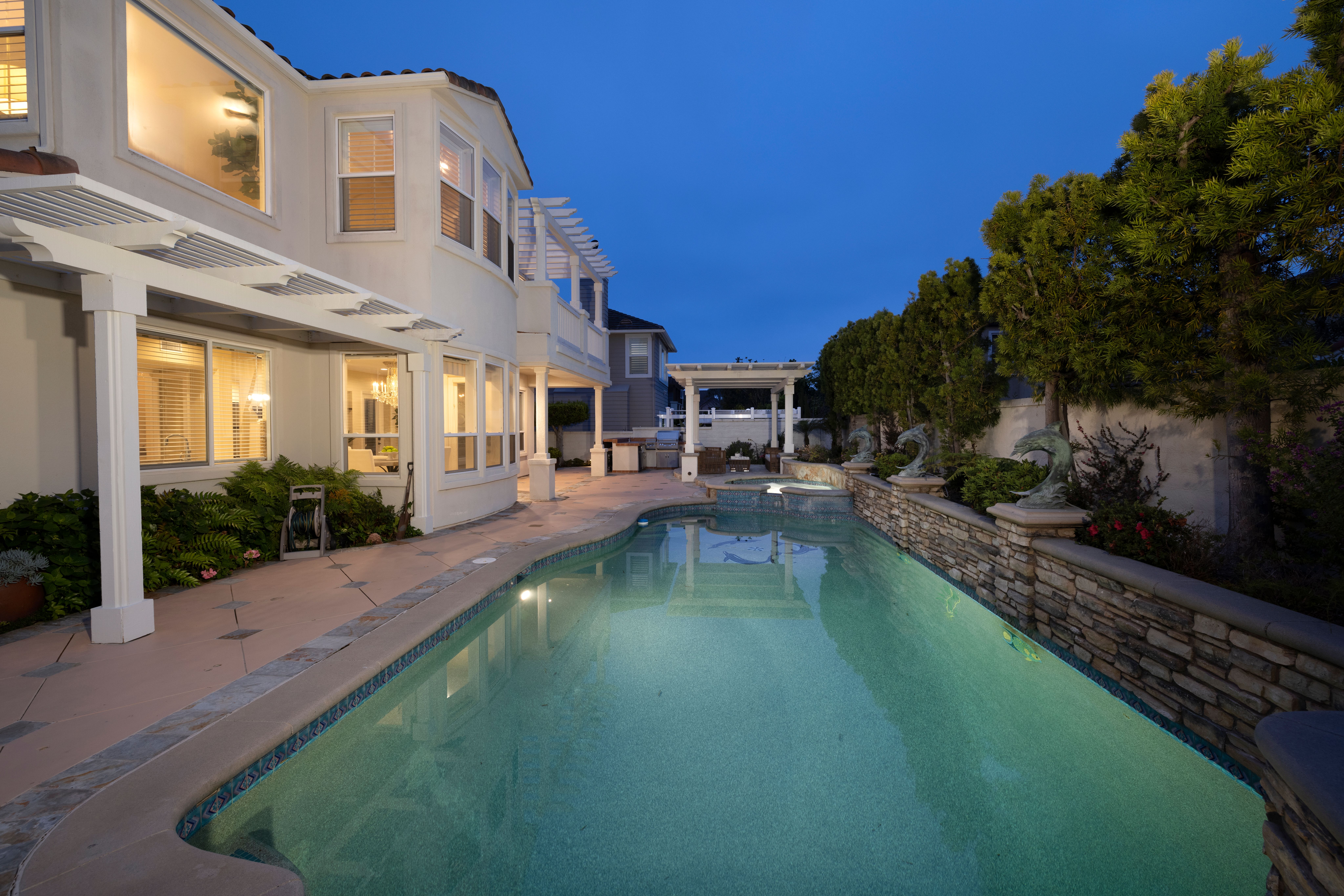 6411 Fairwind Circle 