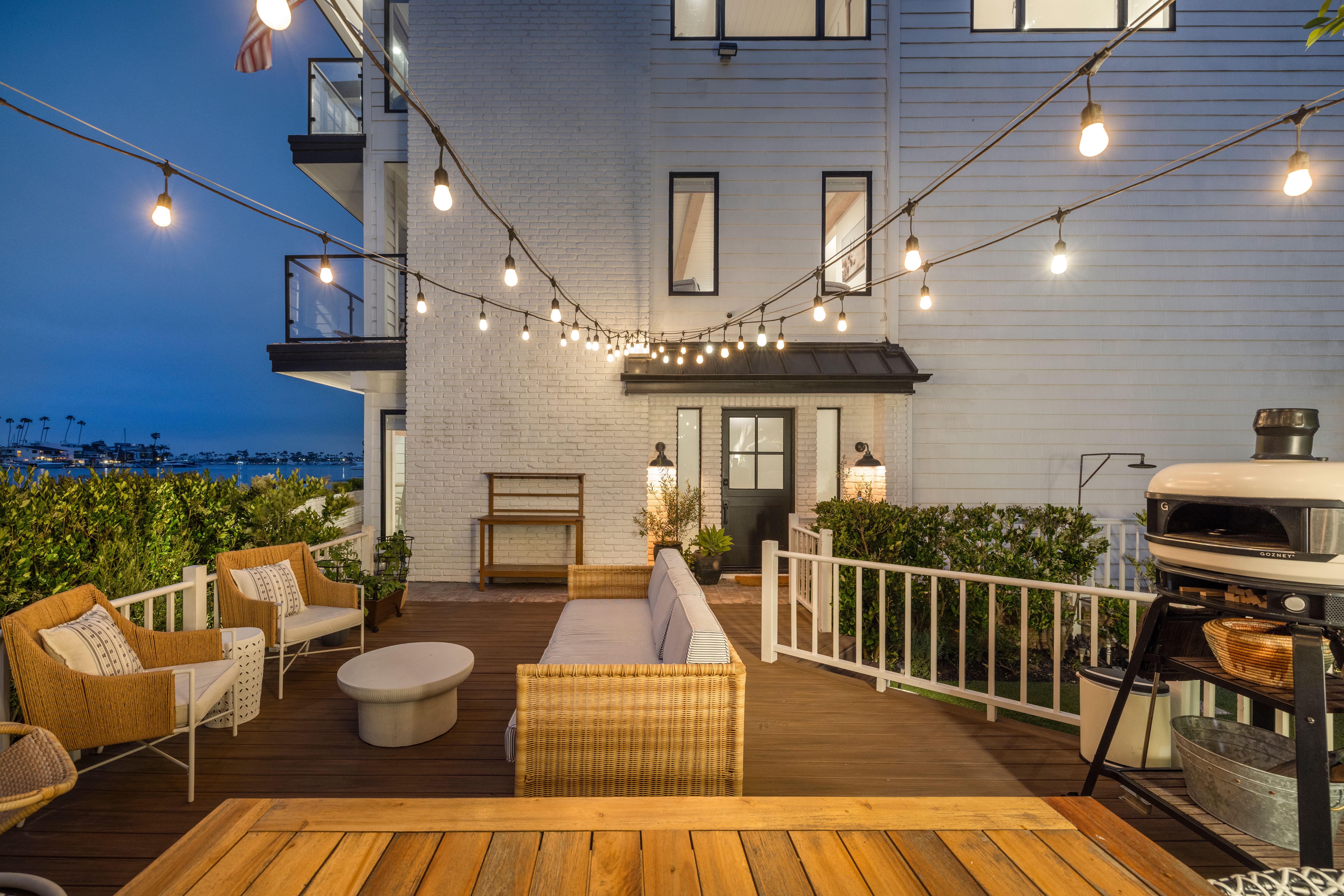 5716 East Bayshore Walk 