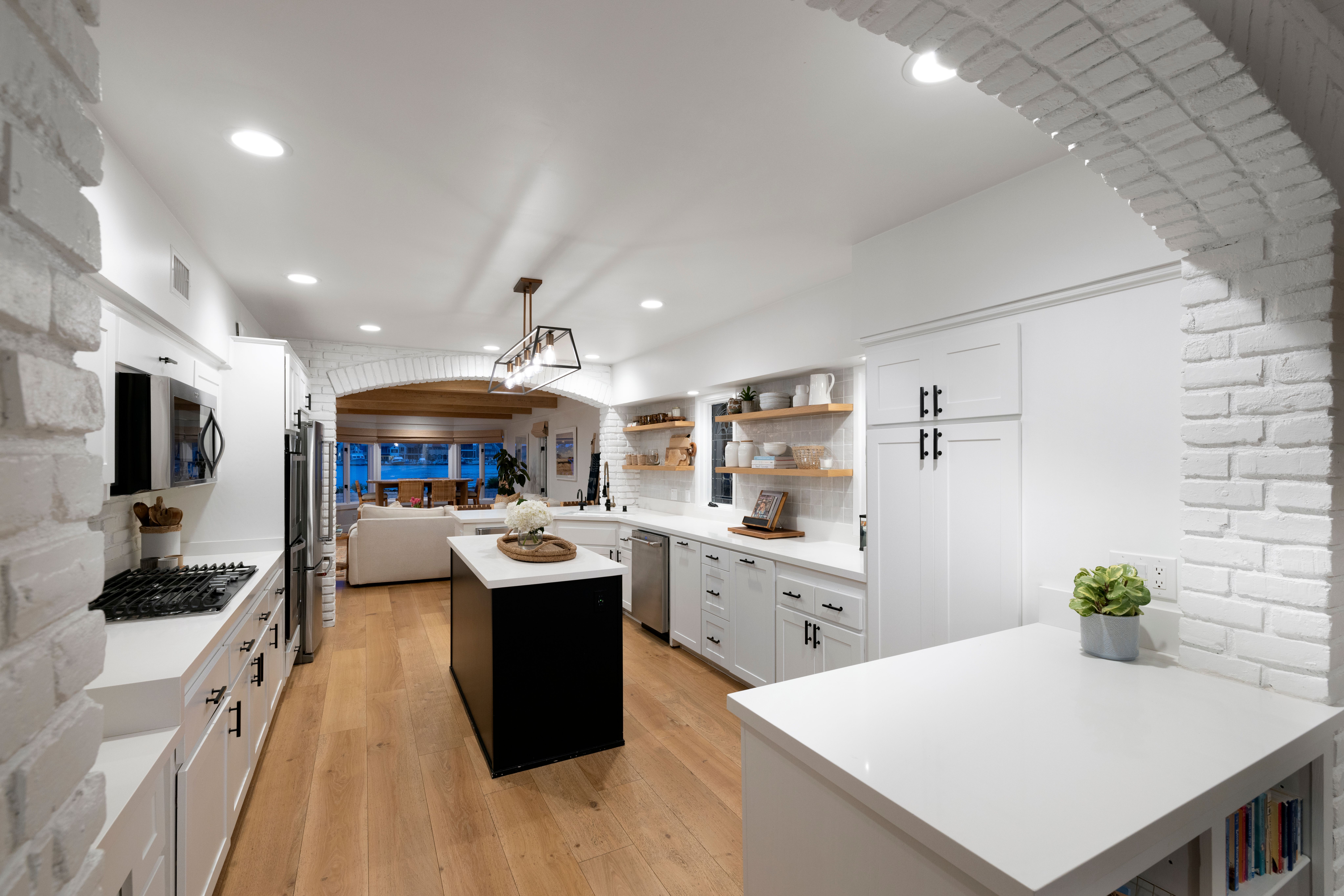 5716 East Bayshore Walk 