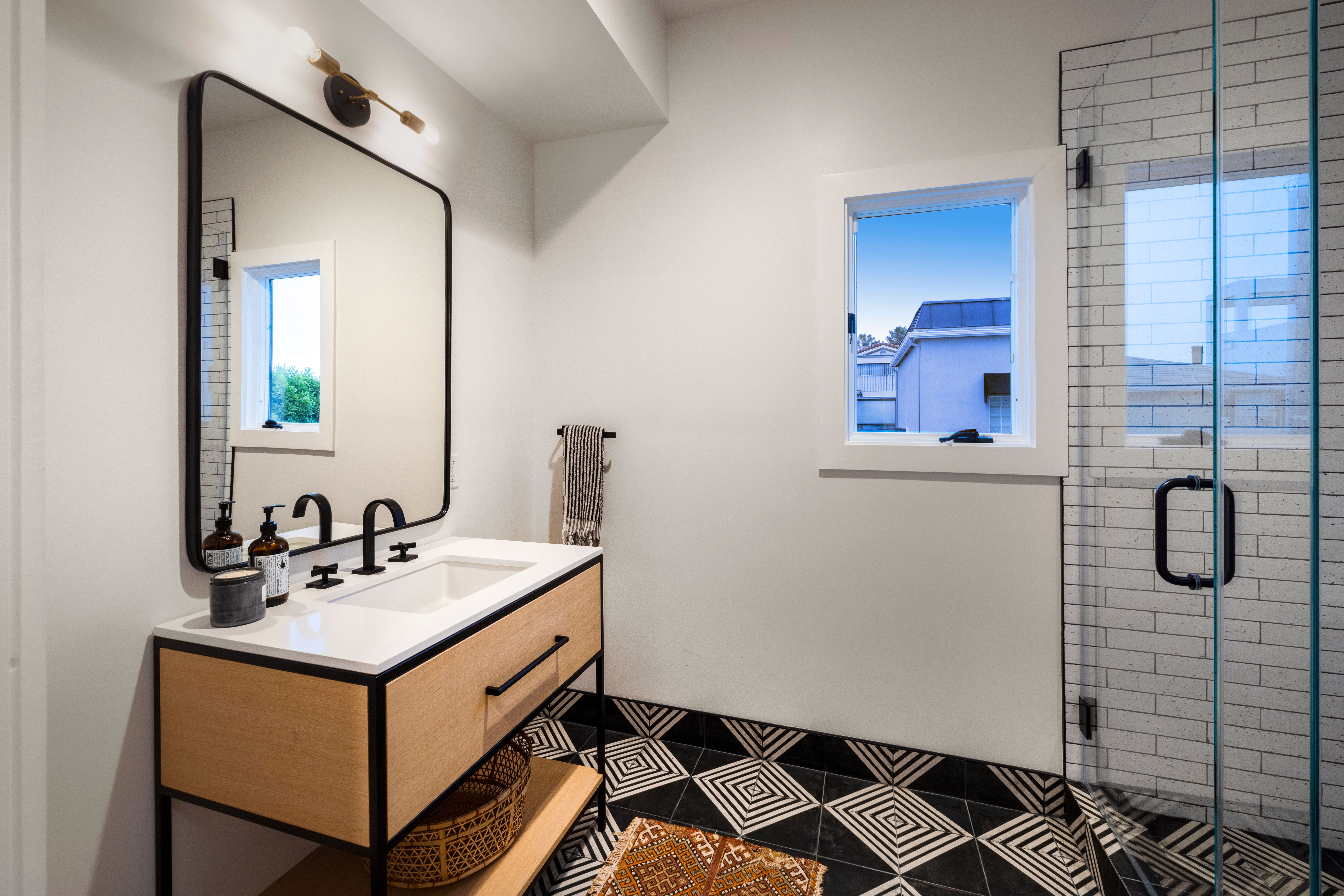 5716 East Bayshore Walk 