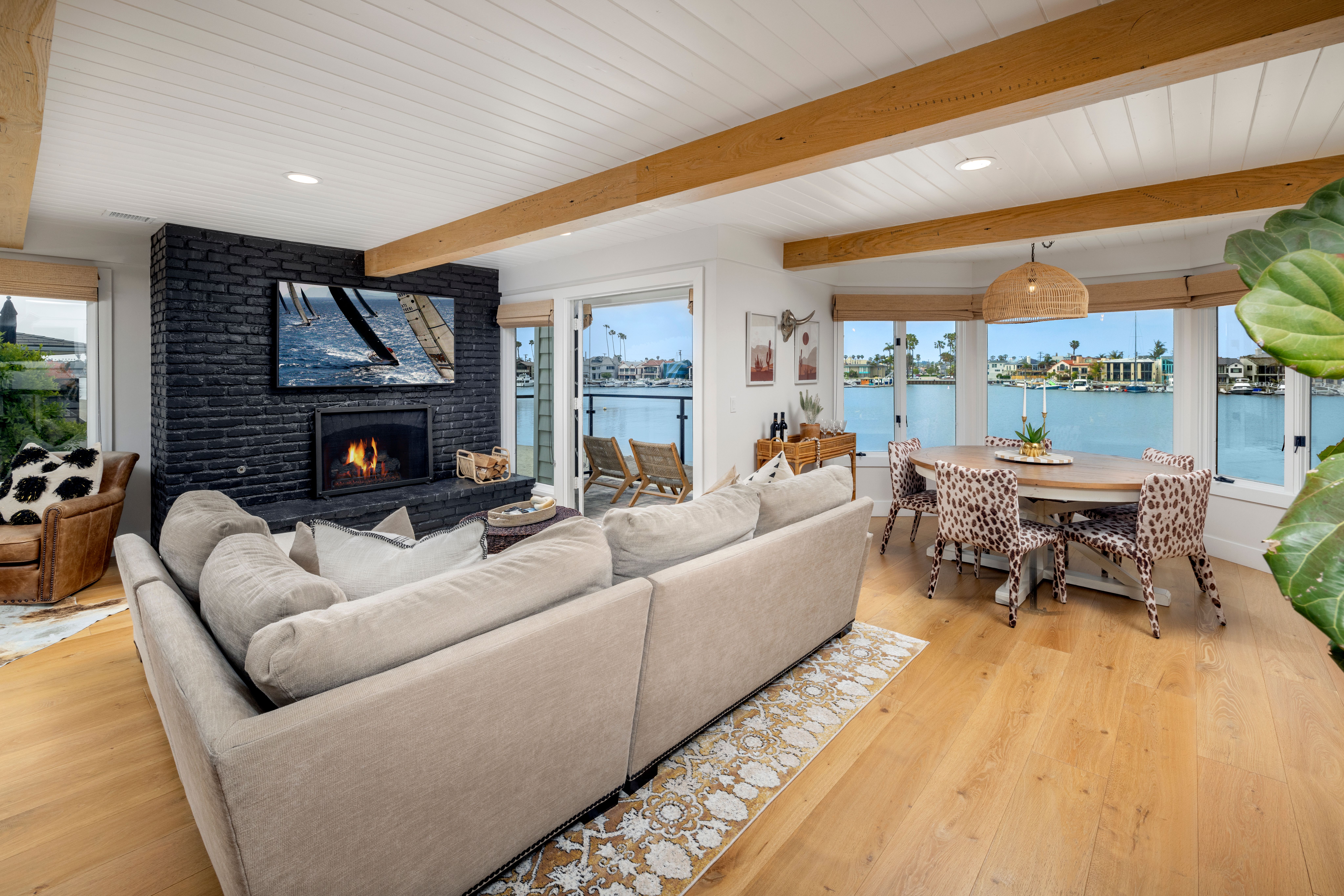 5716 East Bayshore Walk 