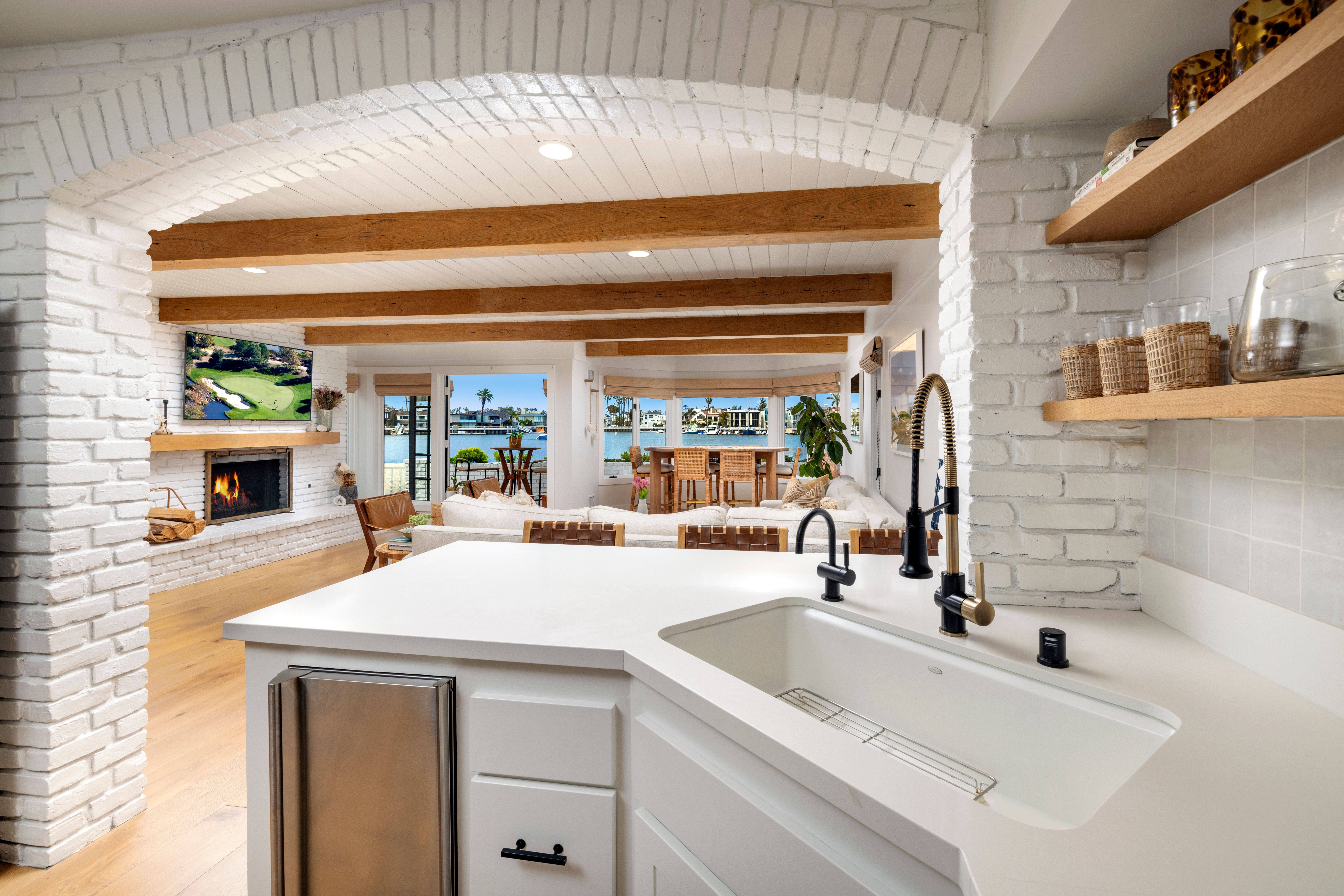 5716 East Bayshore Walk 