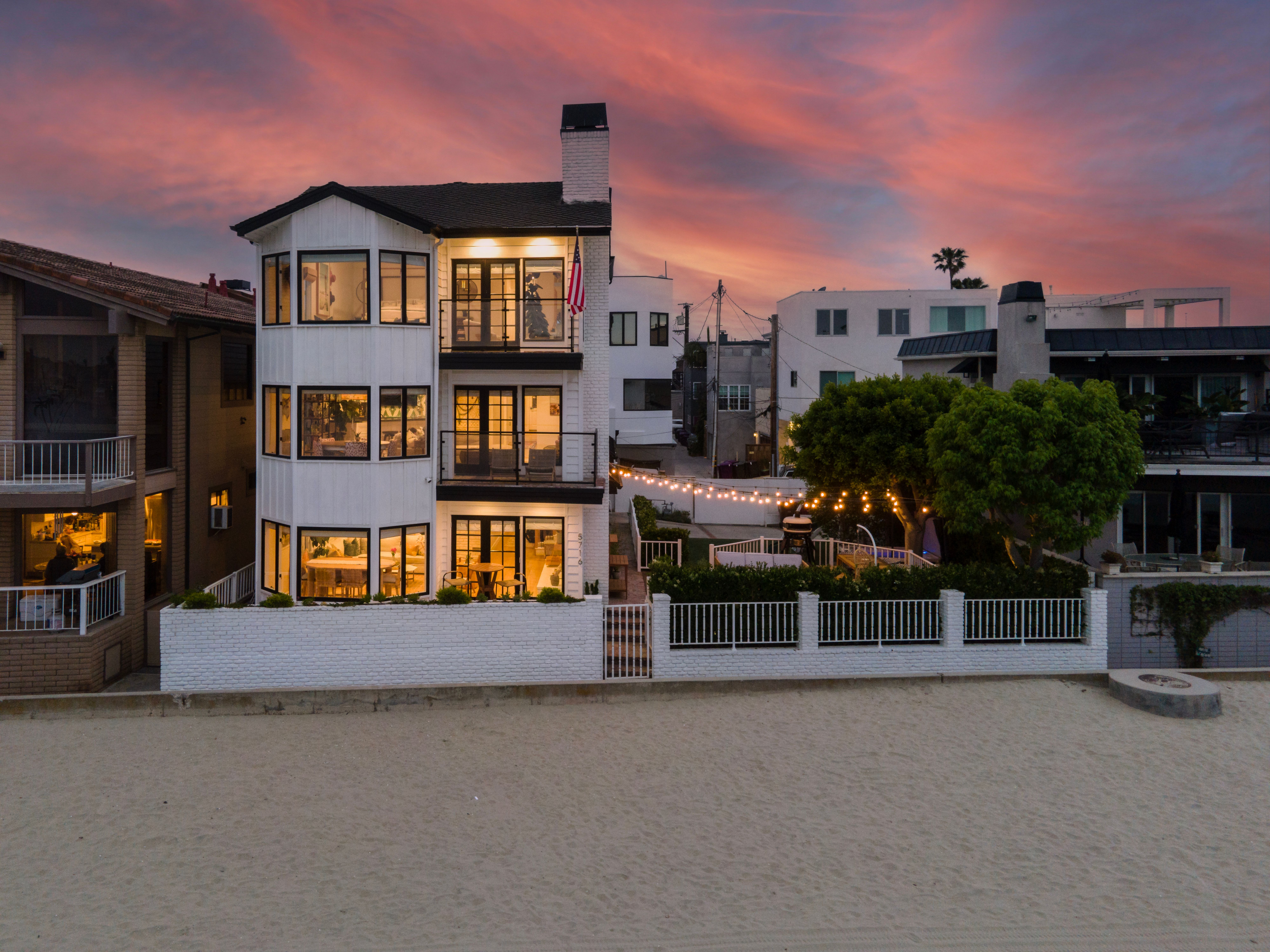5716 East Bayshore Walk 
