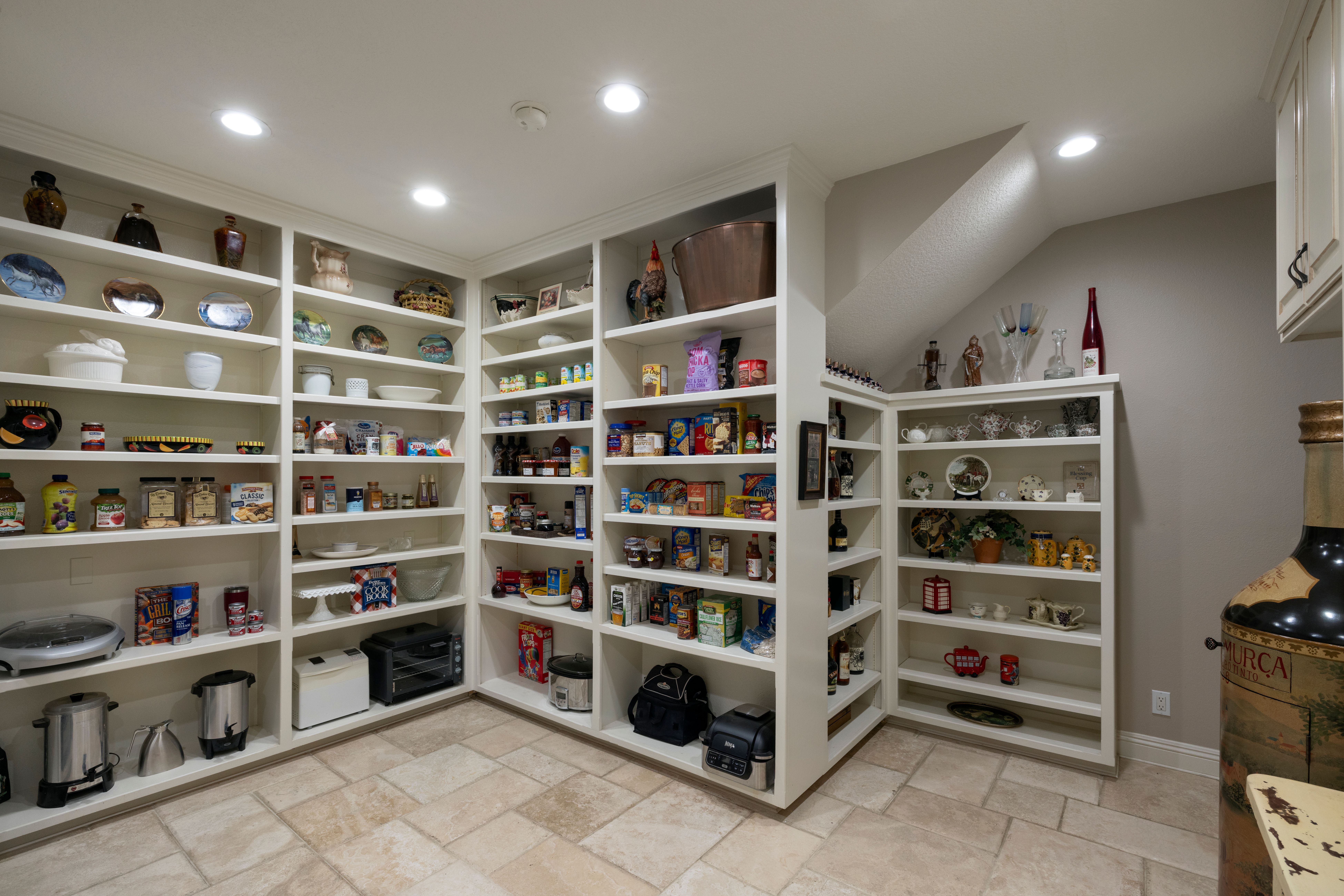4090 Live Oak Lane 