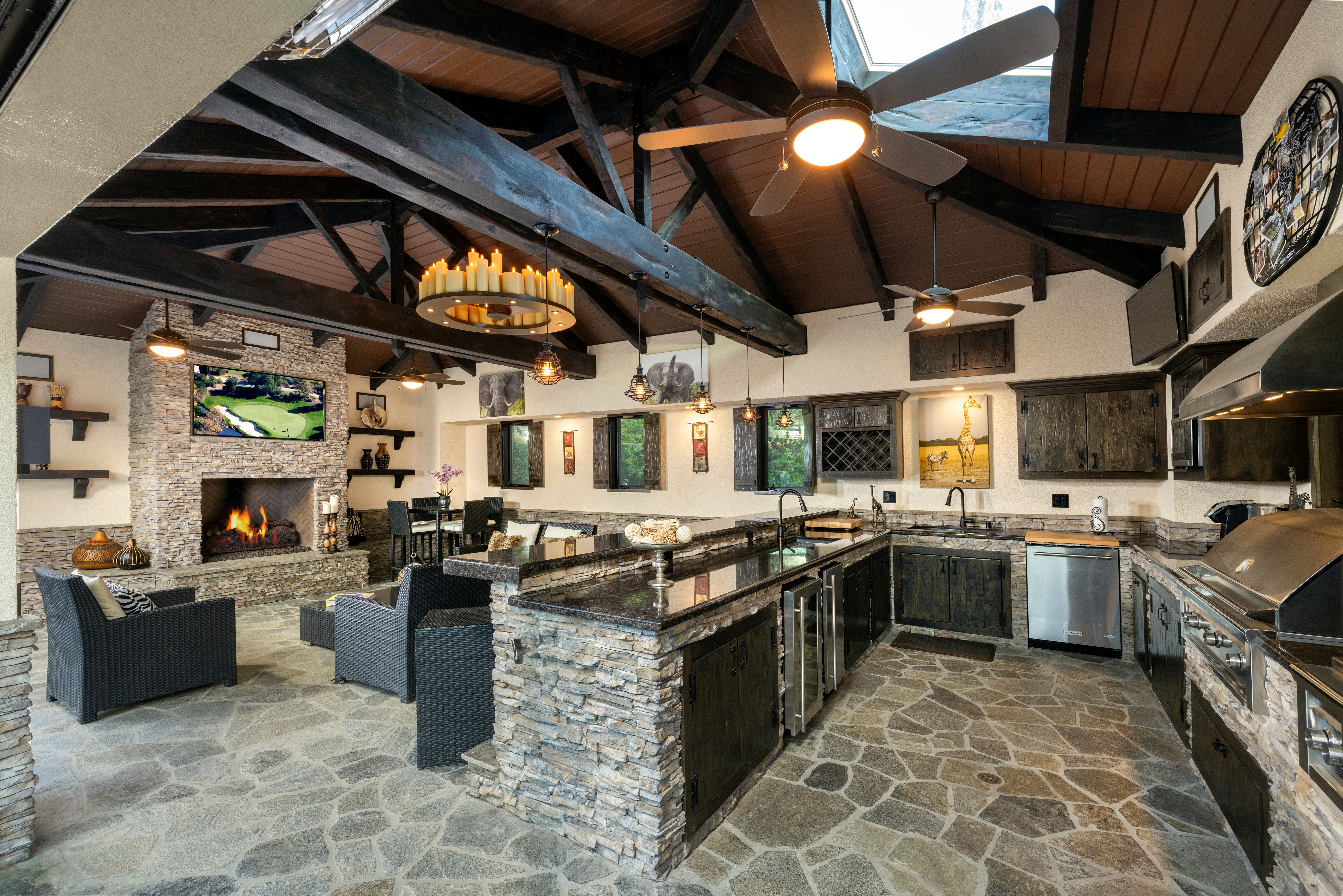 4090 Live Oak Lane 