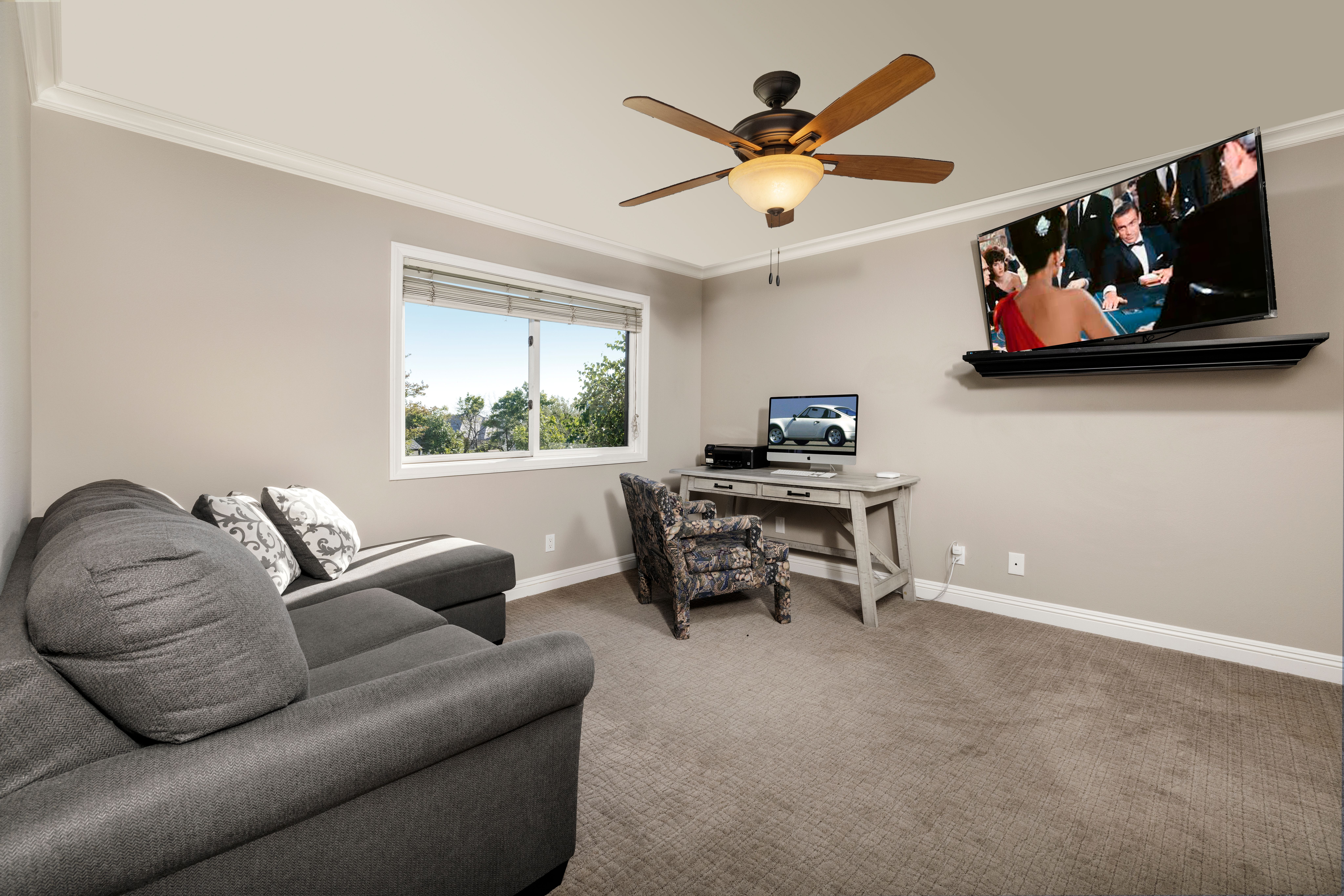 4090 Live Oak Lane 