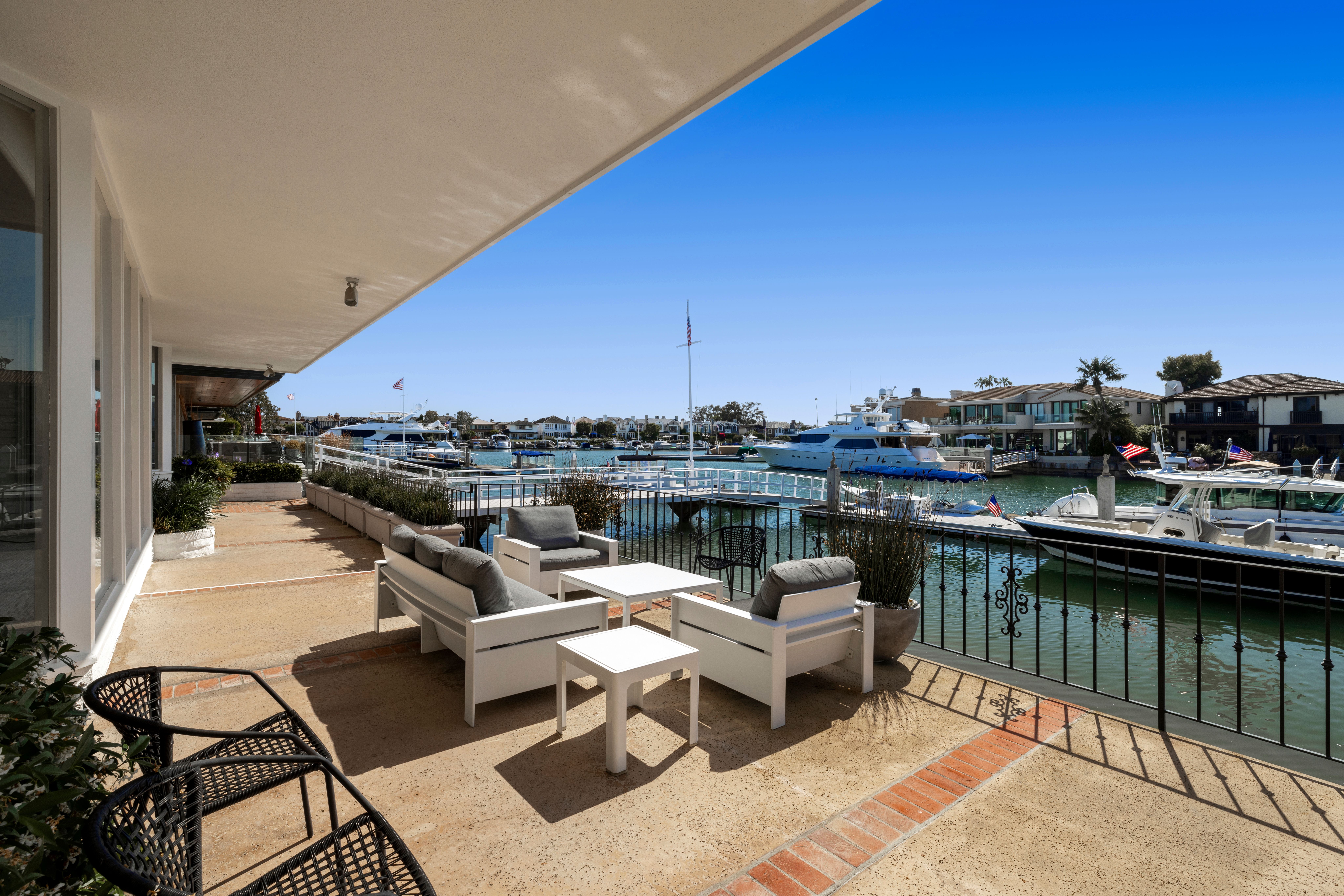 153 Harbor Island Road 