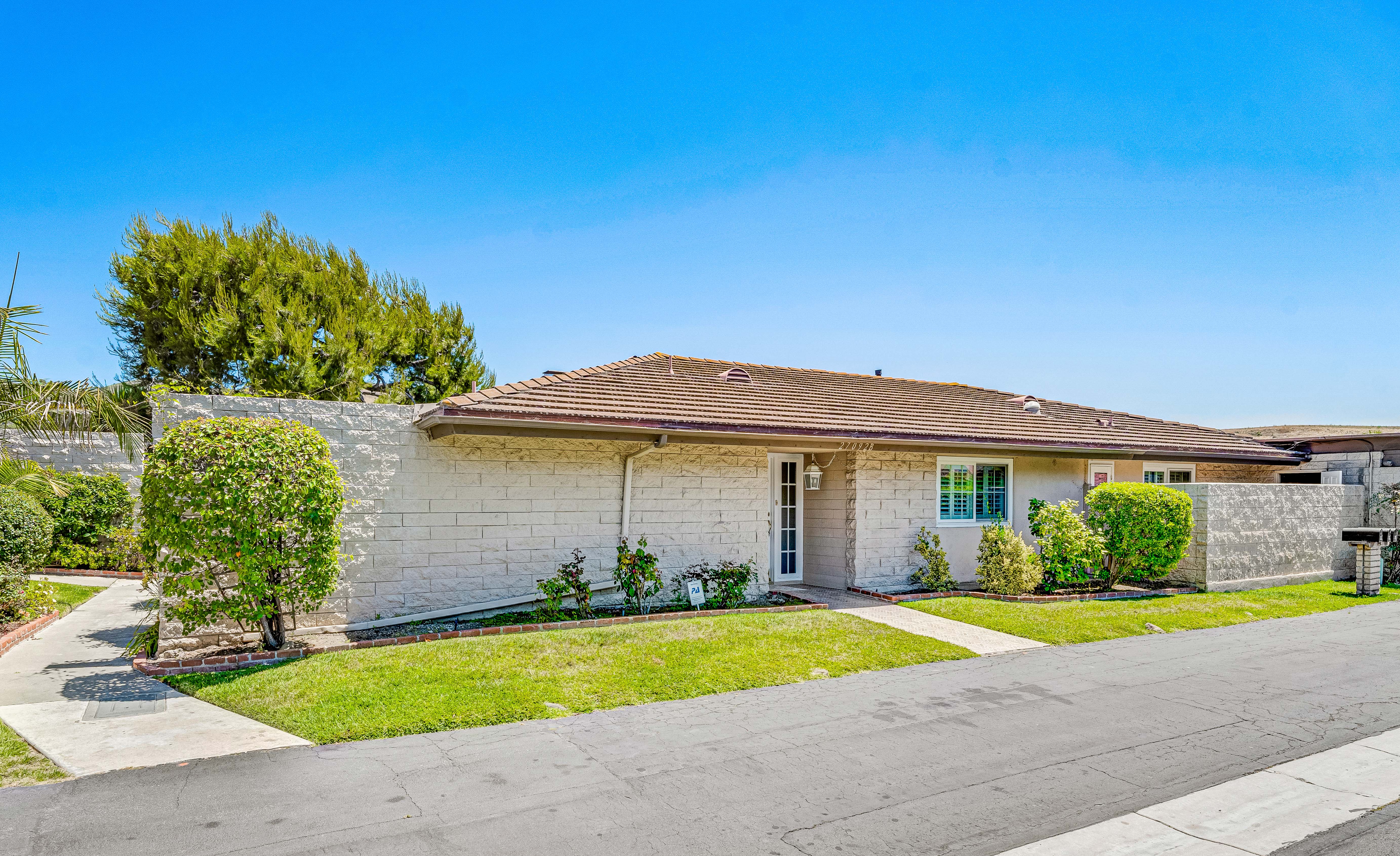 27092 Paseo Burladero Unit #B